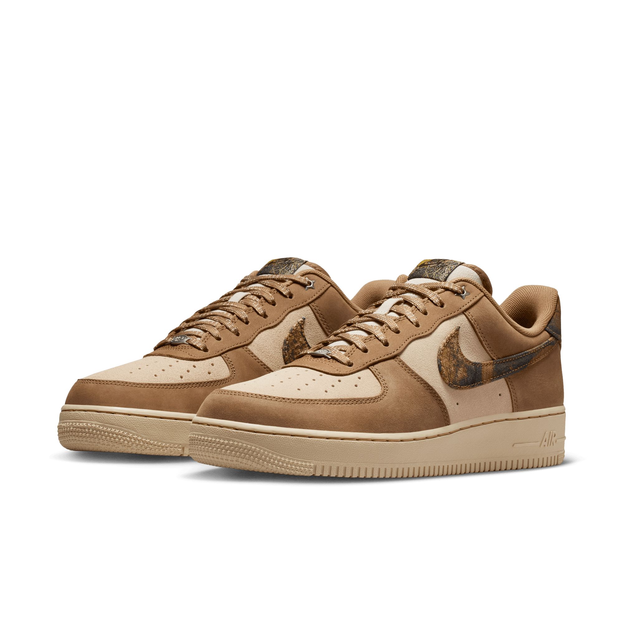 Nike Men's Air Force 1 '07 Durable Leather Sneakers