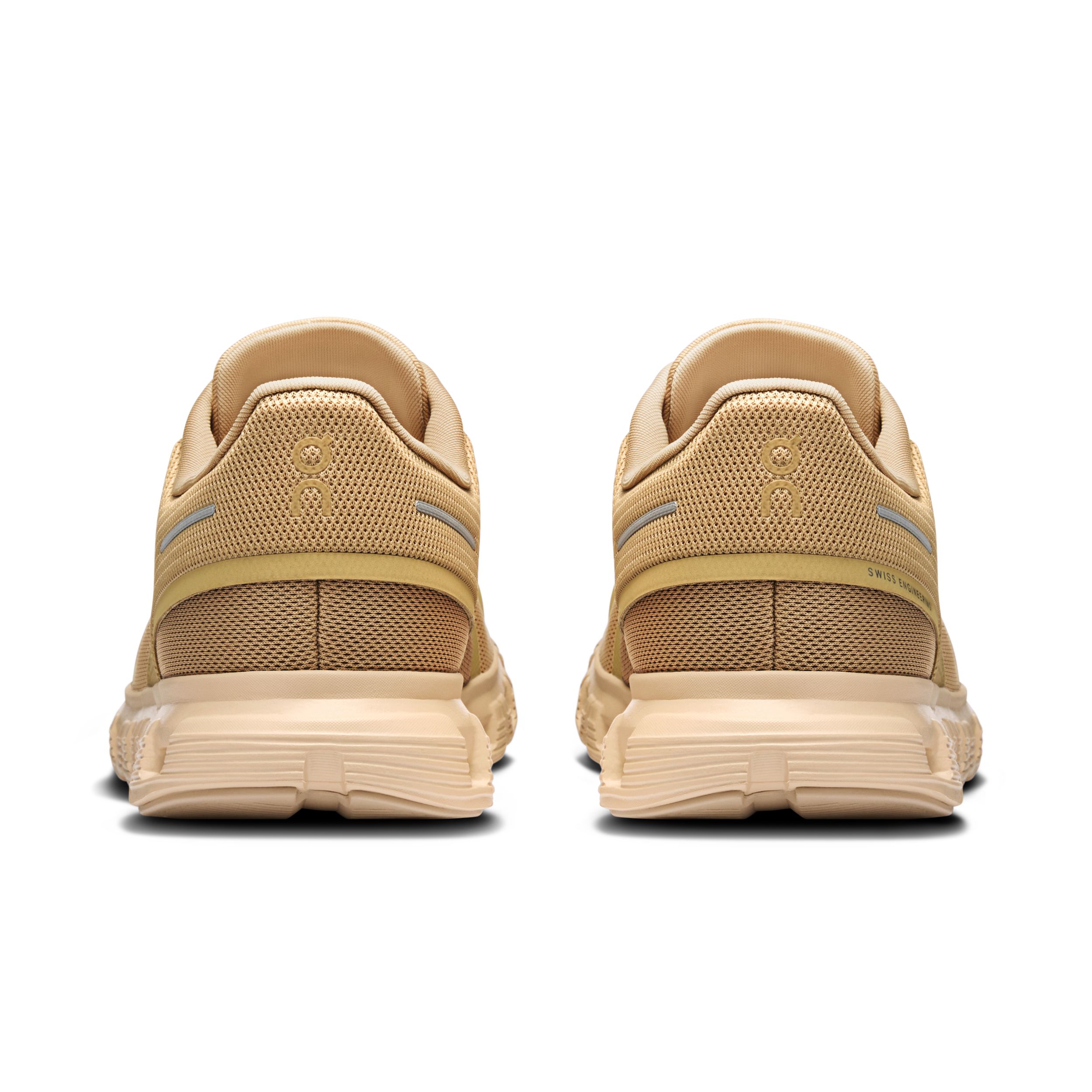 On Men's Cloud 6 Walking Shoes