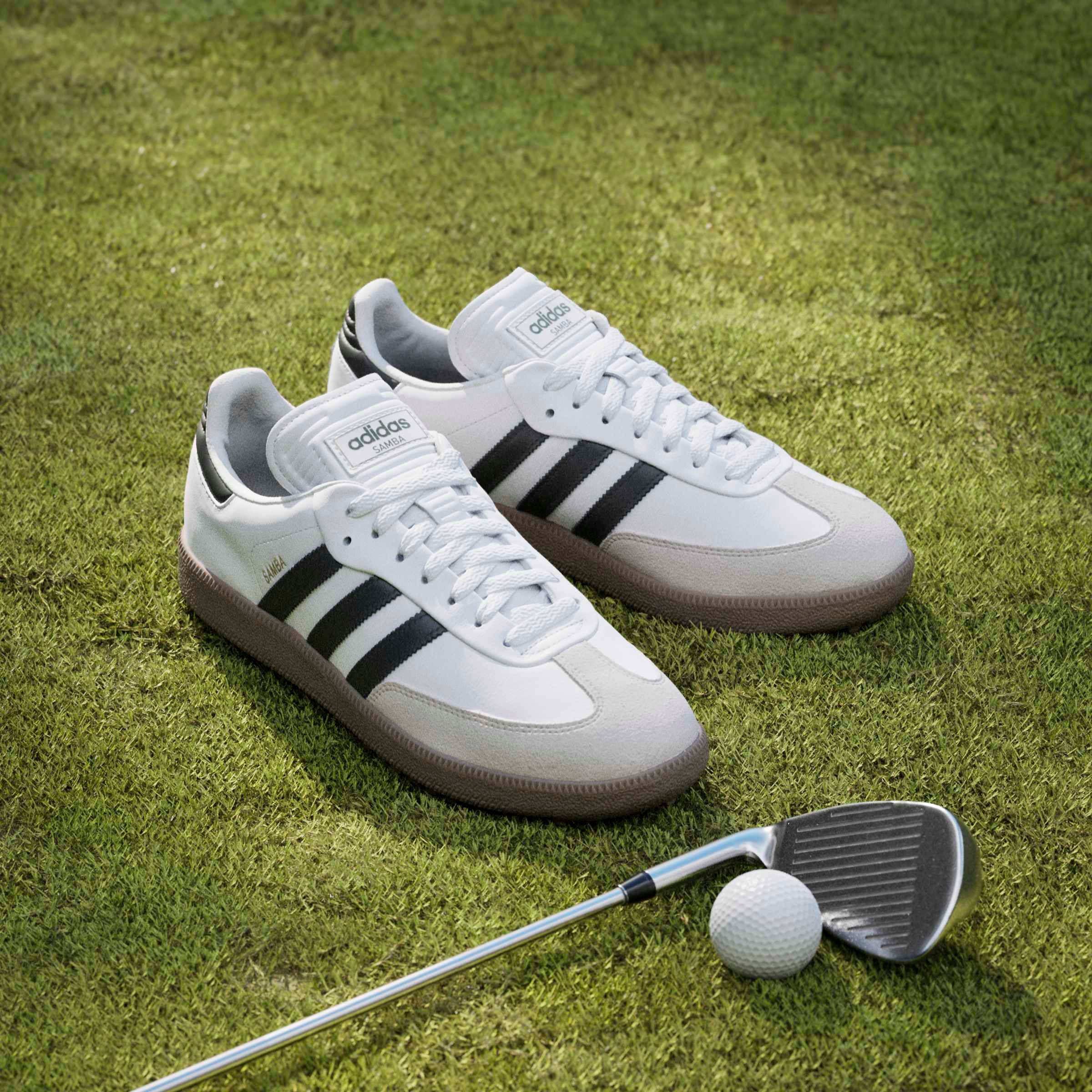 adidas Golf Originals Men's Samba Spikeless Golf Shoes