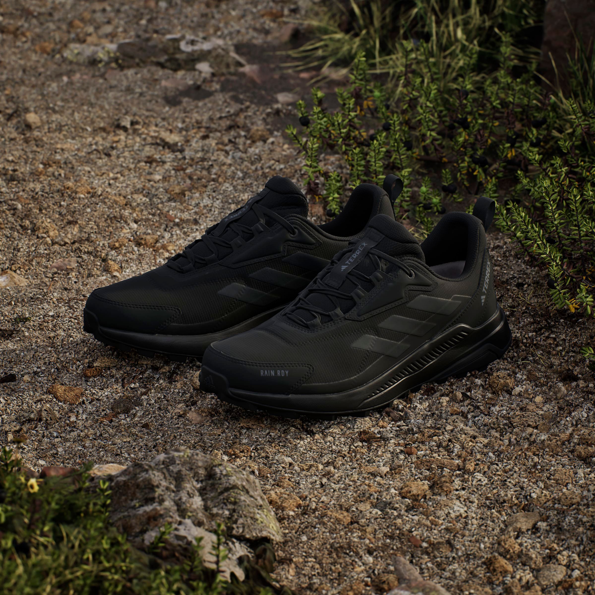 adidas Men's Terrex Anylander Low RAIN.RDY Hiking Shoes