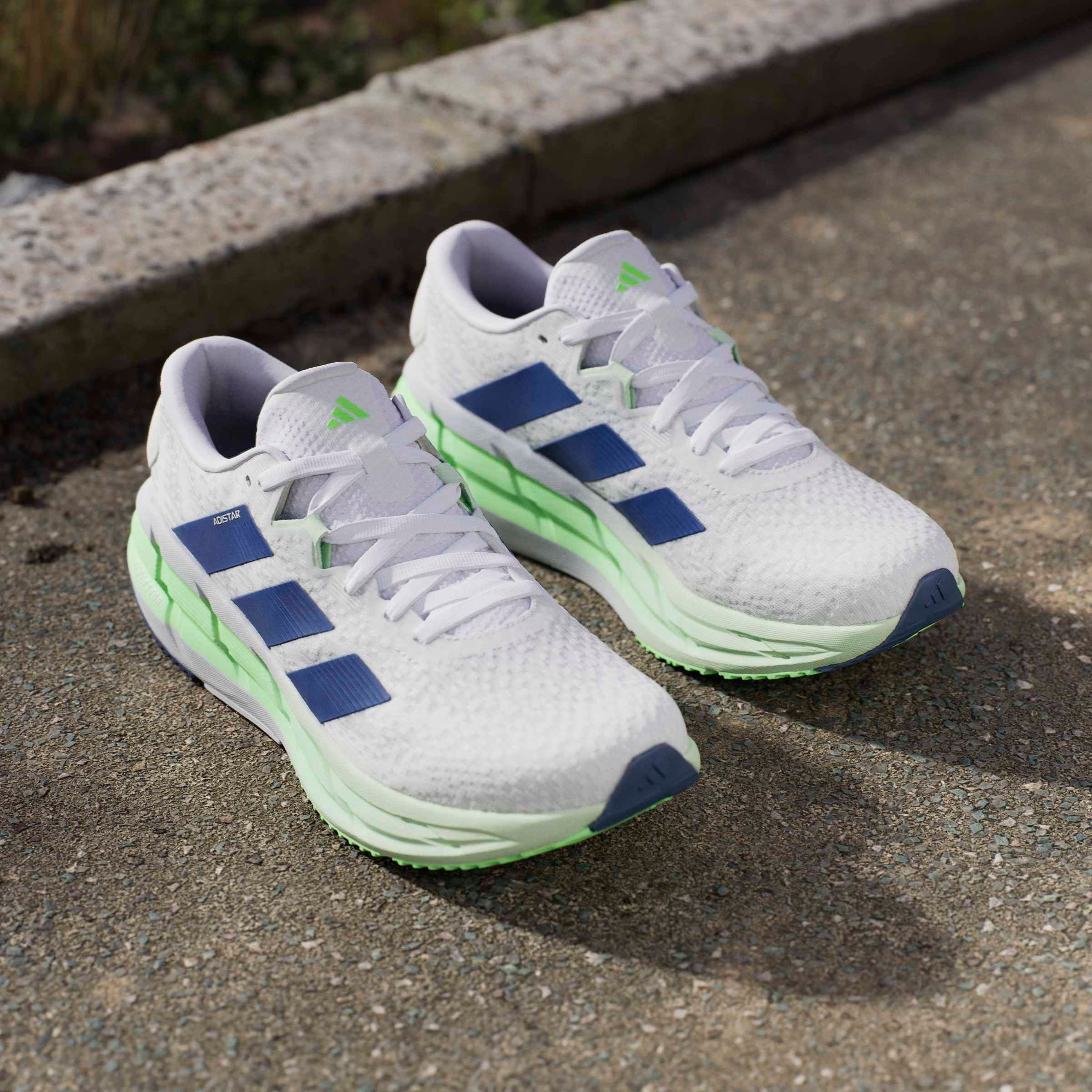 adidas Men's Adistar 4 Running Shoes