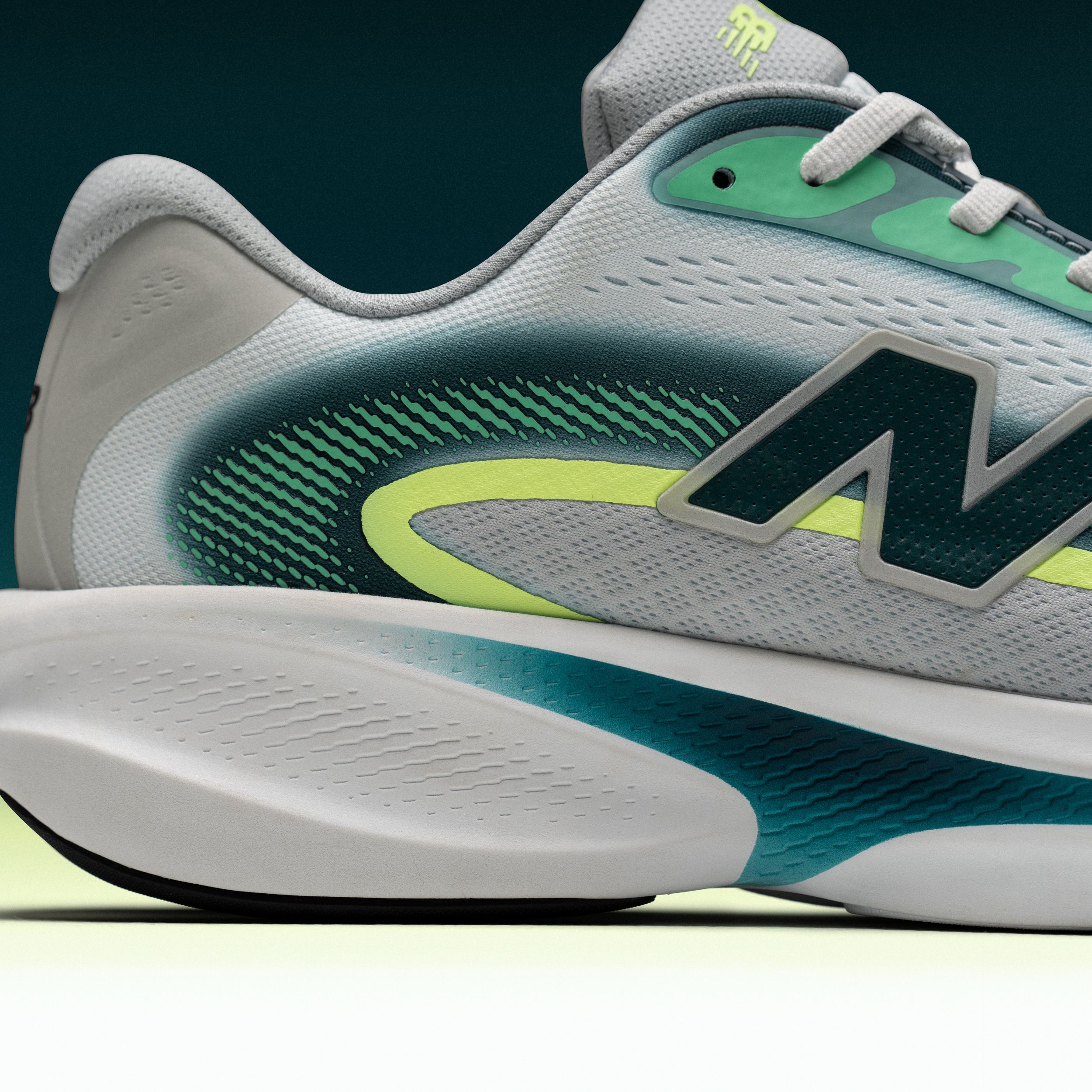 New Balance Men's Ellipse V1 Comfortable Running Shoes