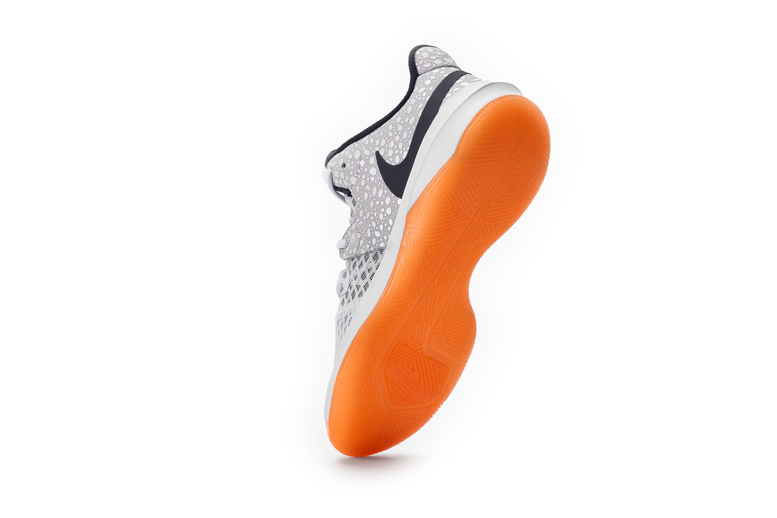 Nike Women's Hyperspeed Court Se Lightweight Indoor Volleyball Shoes