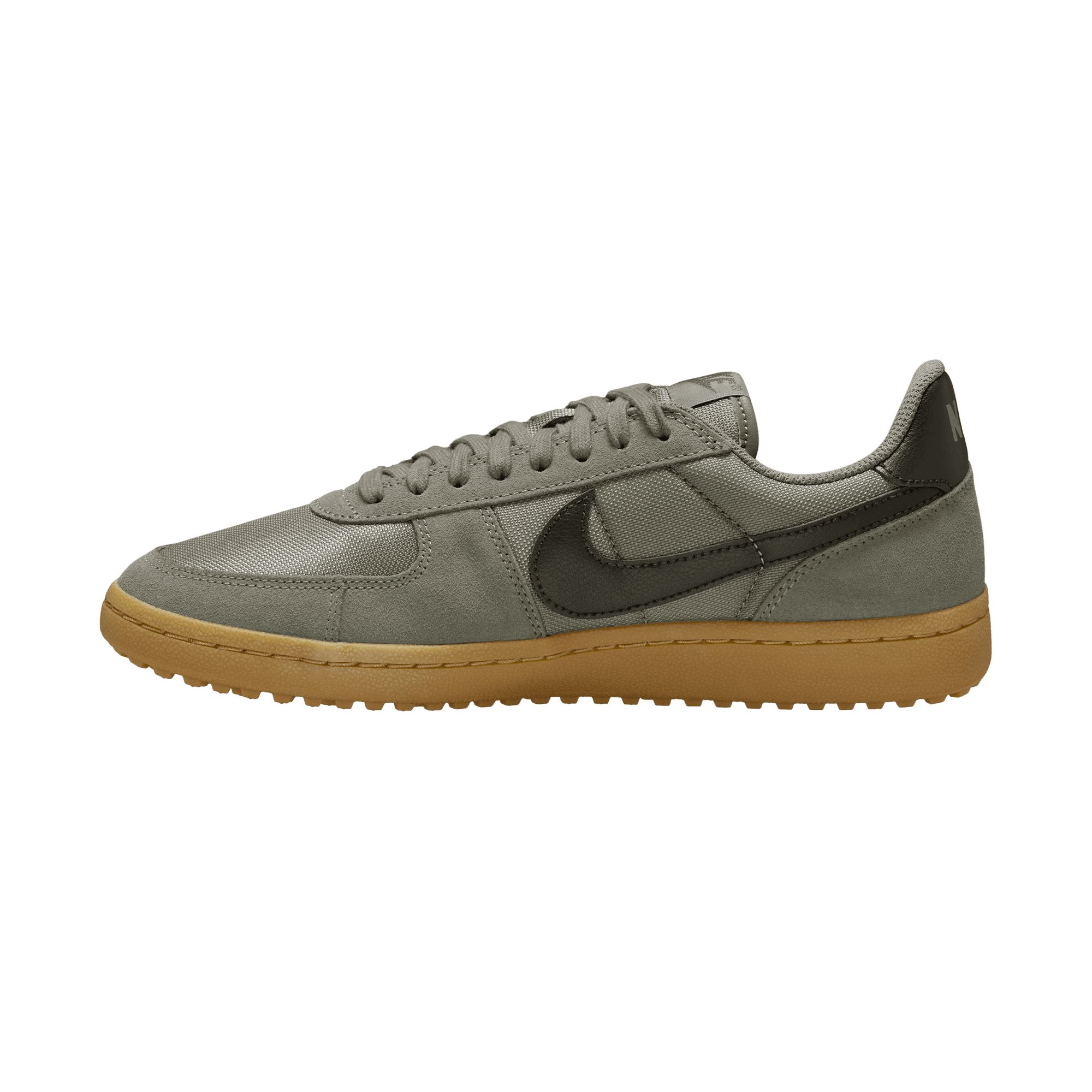 Nike Men's Field General Retro Football Sneakers