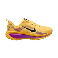 Nike Men's Air Zoom Vomero 18 Running Shoes