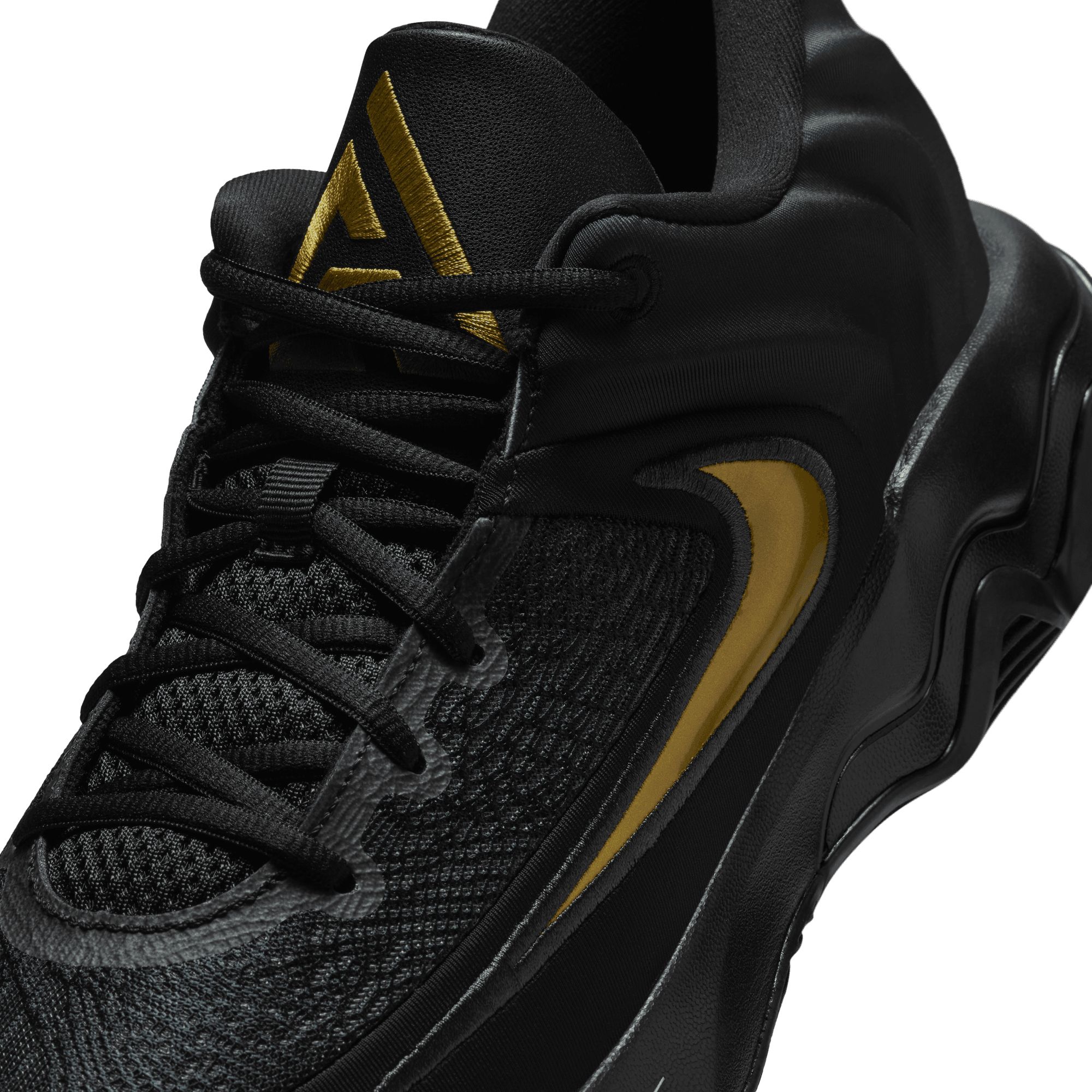 Nike Giannis Immortality 4 Supportive Basketball Shoes