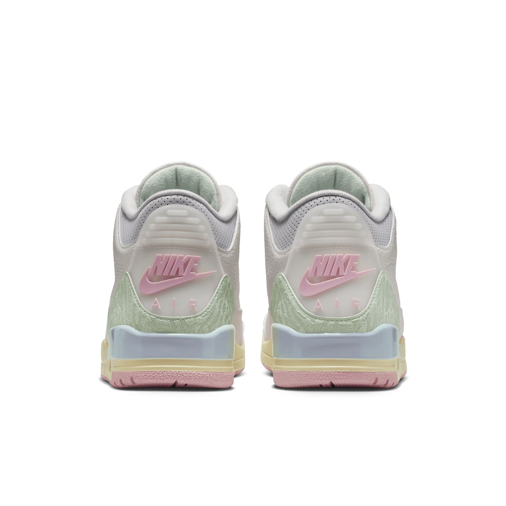 Nike Men's Air Jordan 3 Retro Basketball Shoes