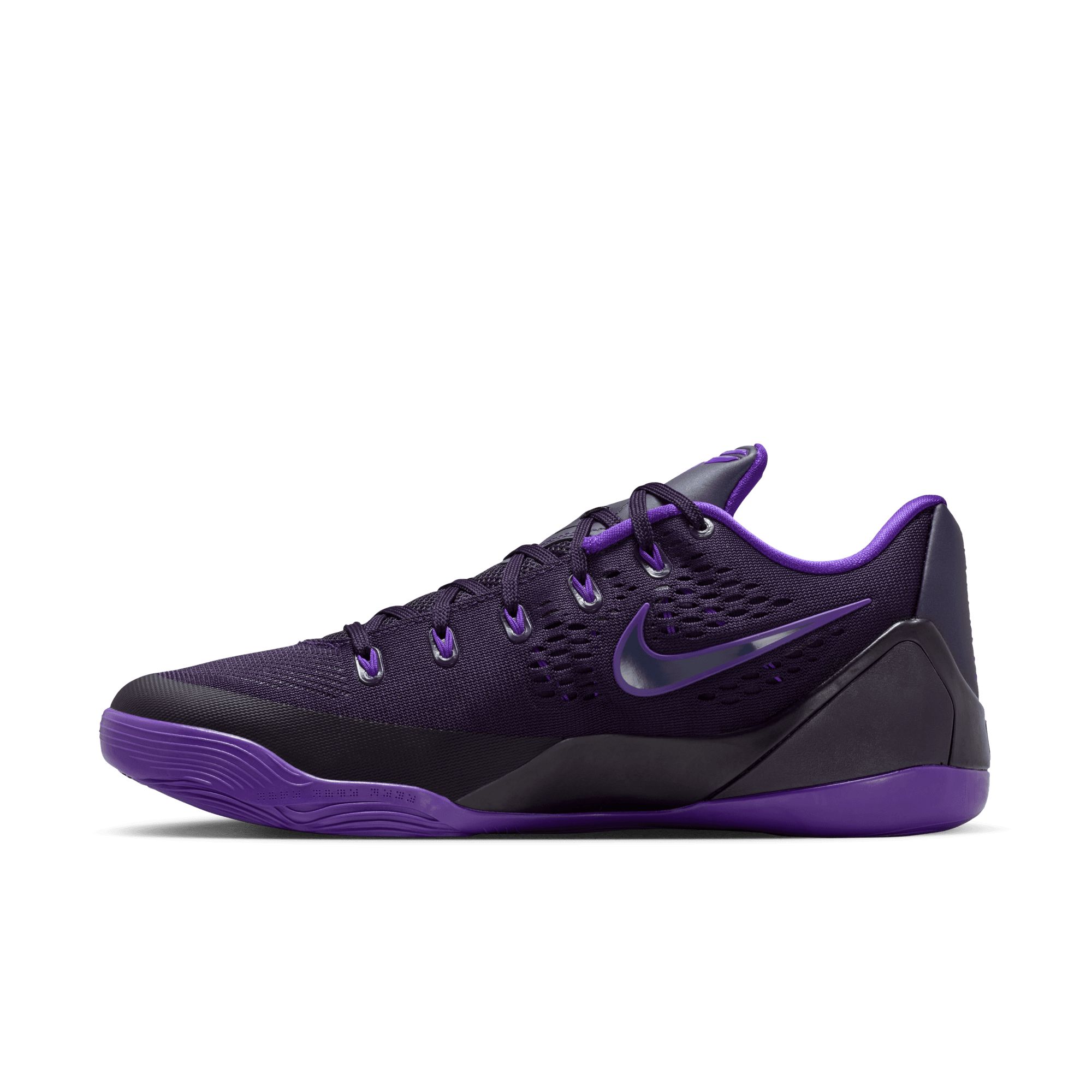 Nike Men's Kobe Bryant Stitches Low EM Basketball Shoes