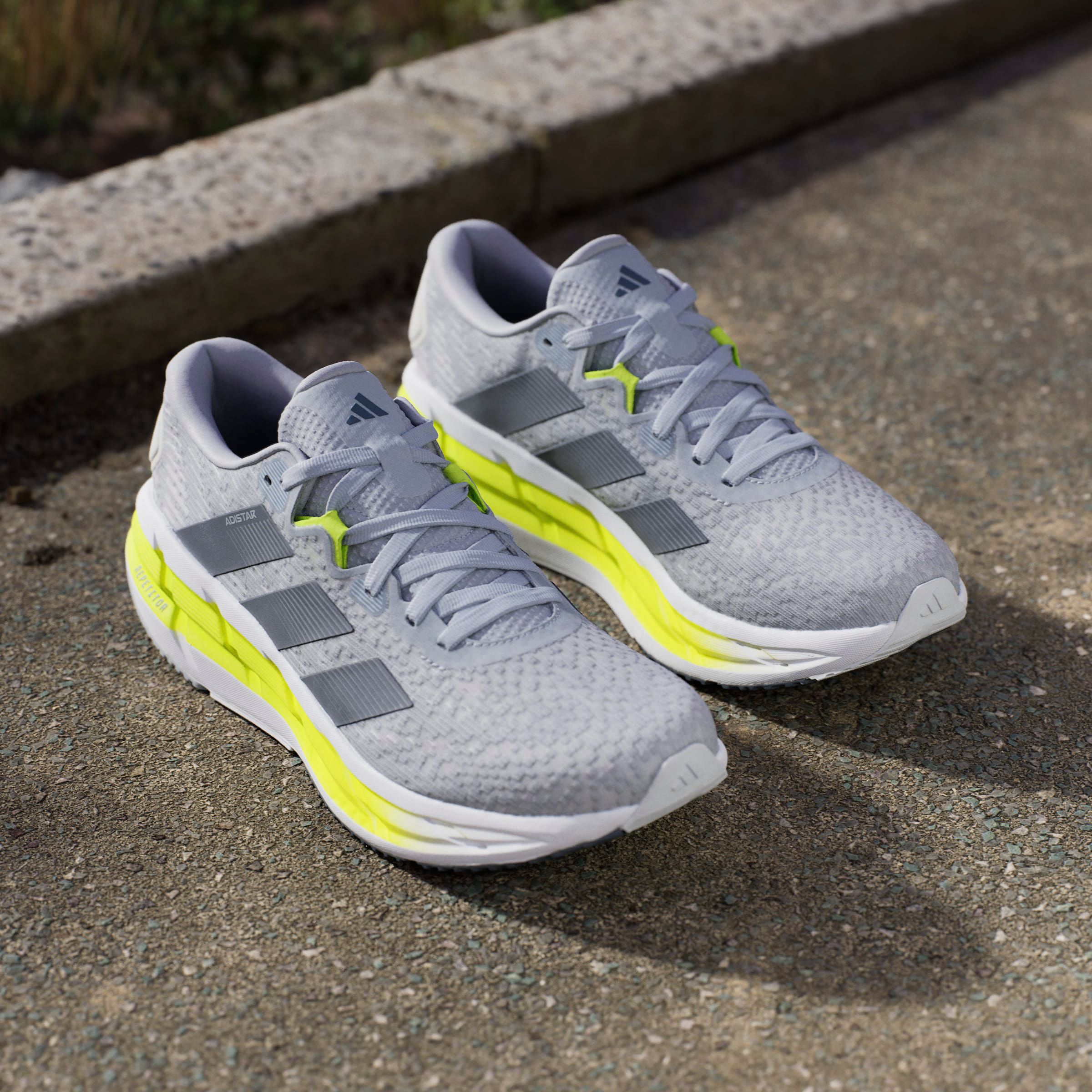 adidas Men's Adistar 4 Running Shoes