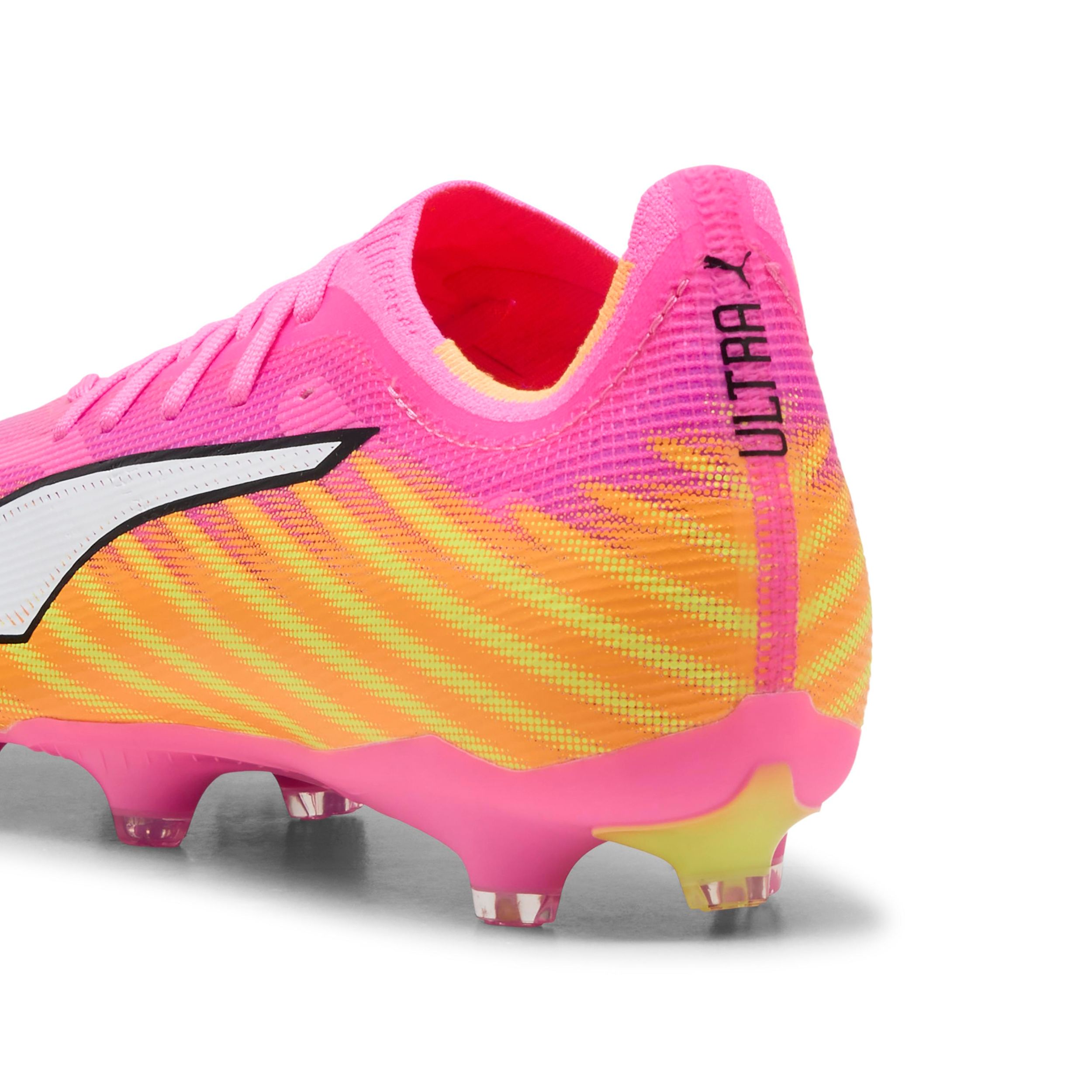 PUMA Men's Ultra 6 Match World Cup Firm Ground Soccer Cleats