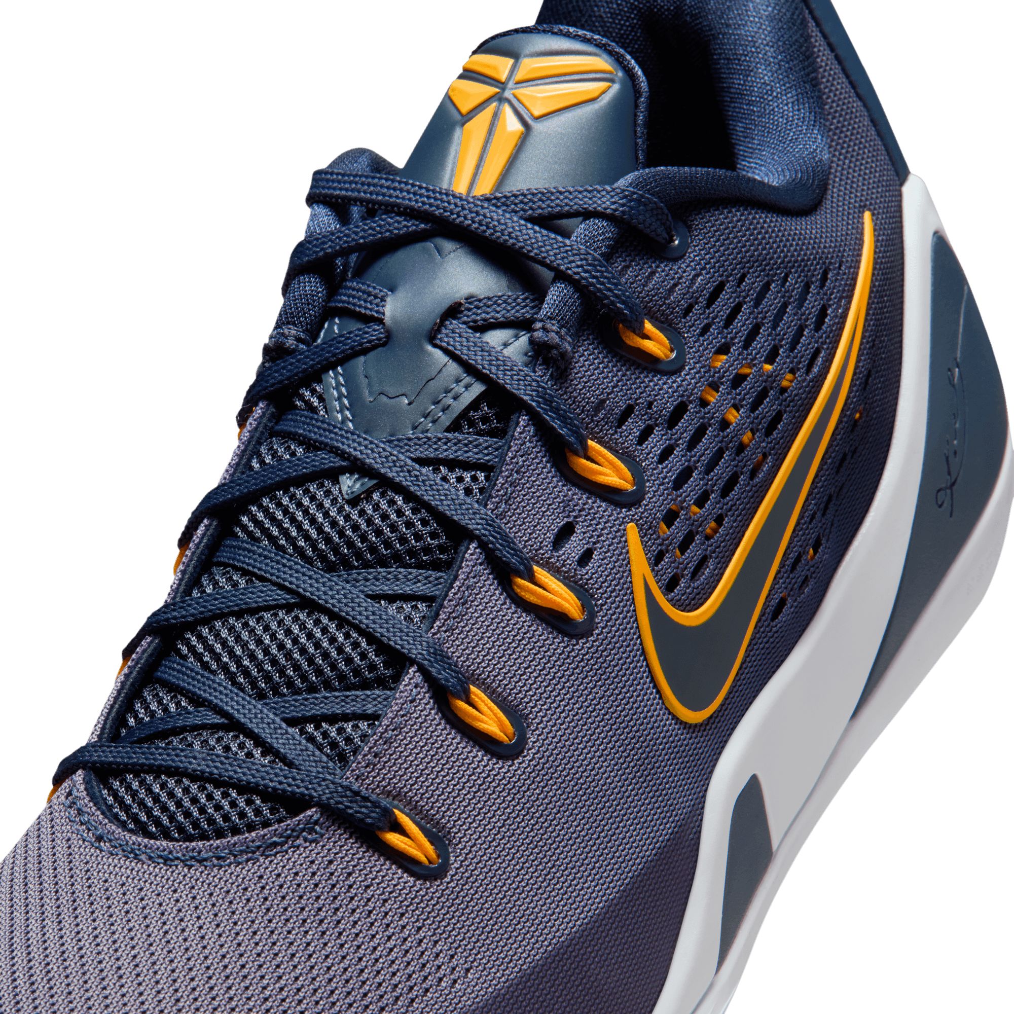 Nike Men's Kobe Stitches Low EM 2 Basketball Shoes