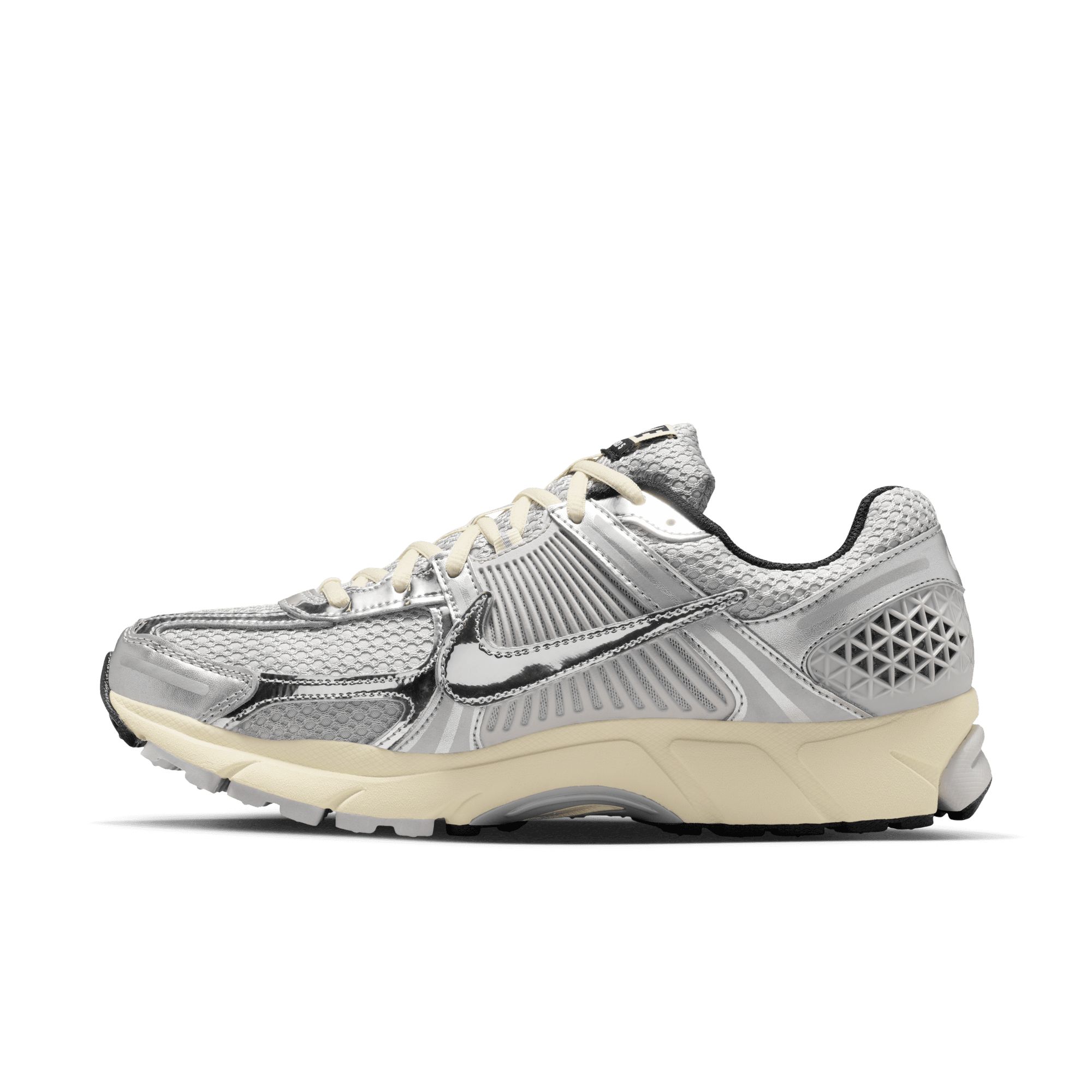 Nike Men's Zoom Vomero 5 Shoes