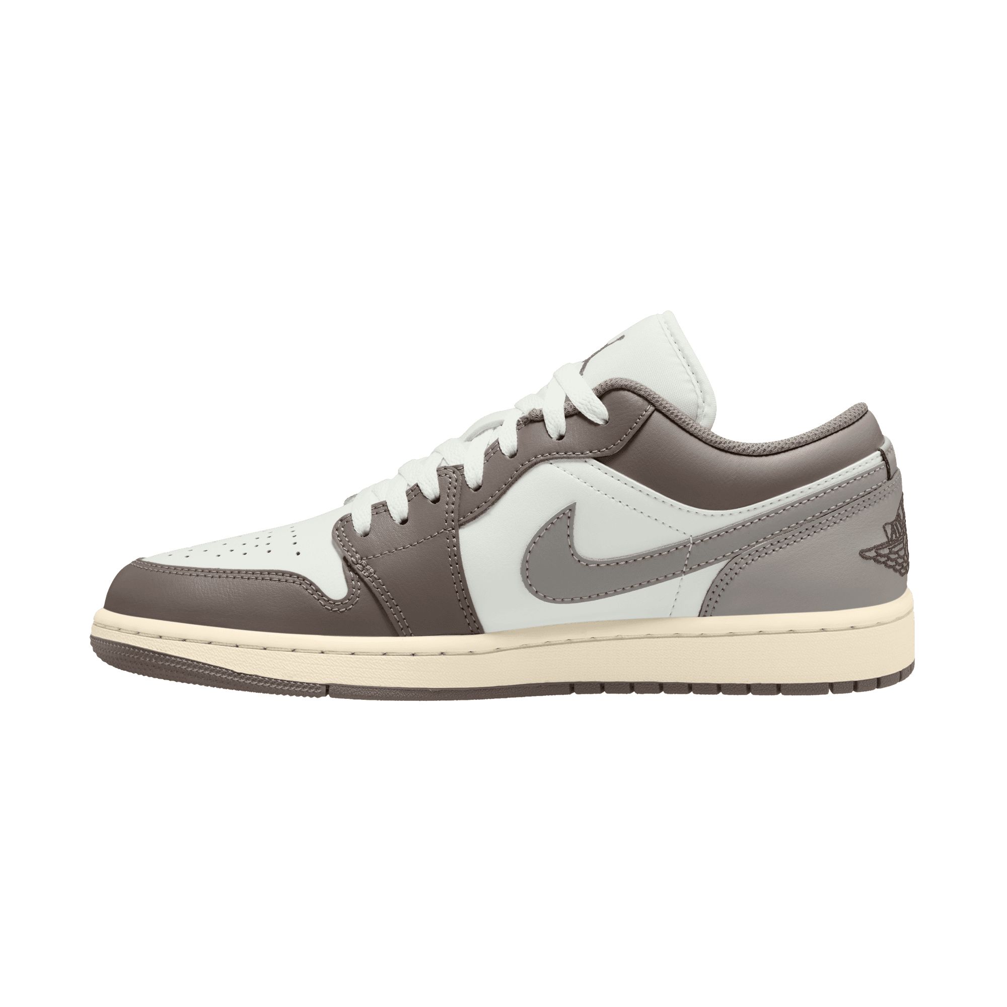 Nike Men's Air Jordan 1 Low Basketball Shoes
