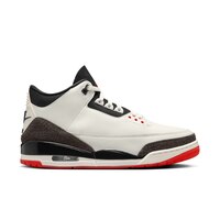 Nike Men's Air Jordan 3 Retro Basketball Shoes Side_Right