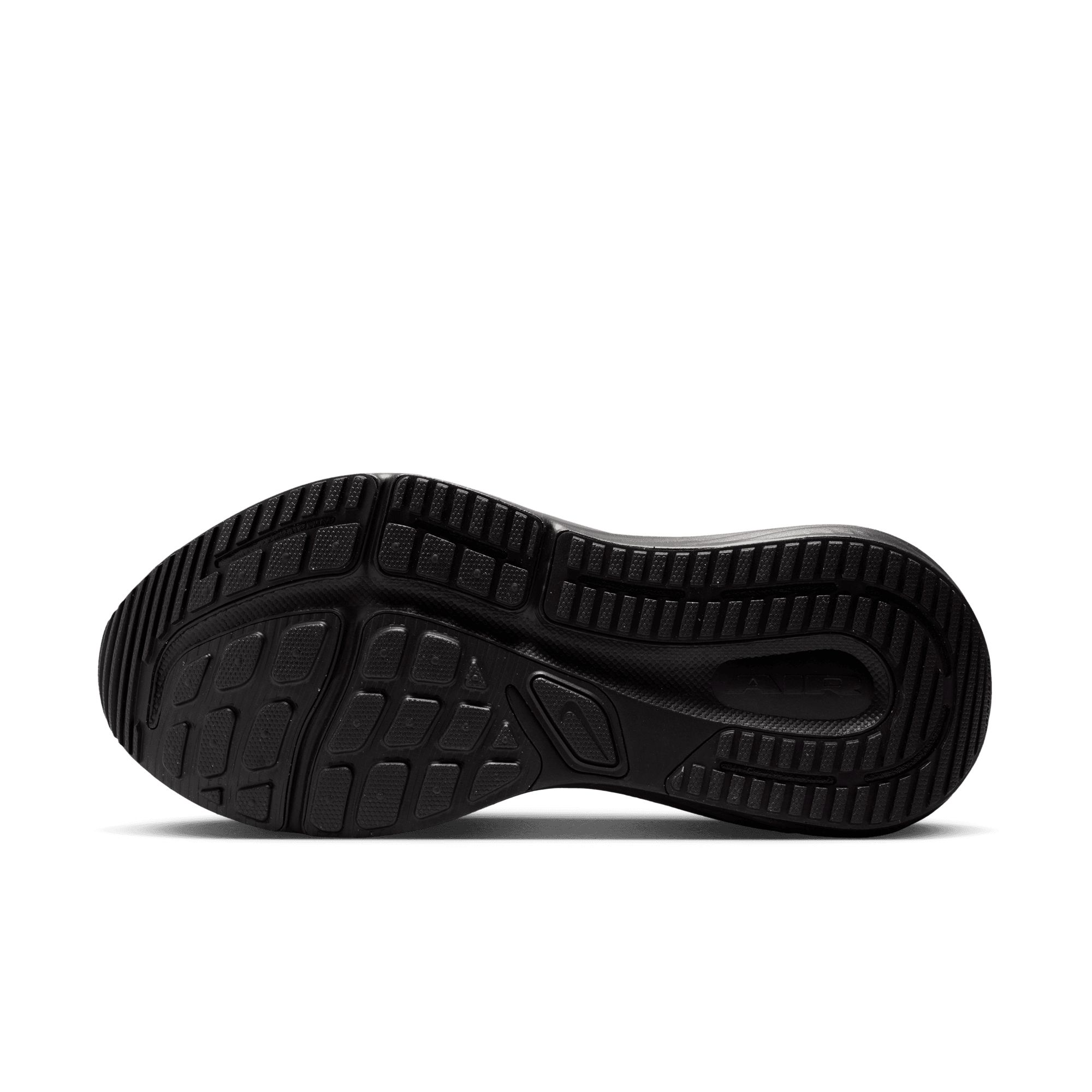 Nike Men's Air Winflo 12 Running Shoes