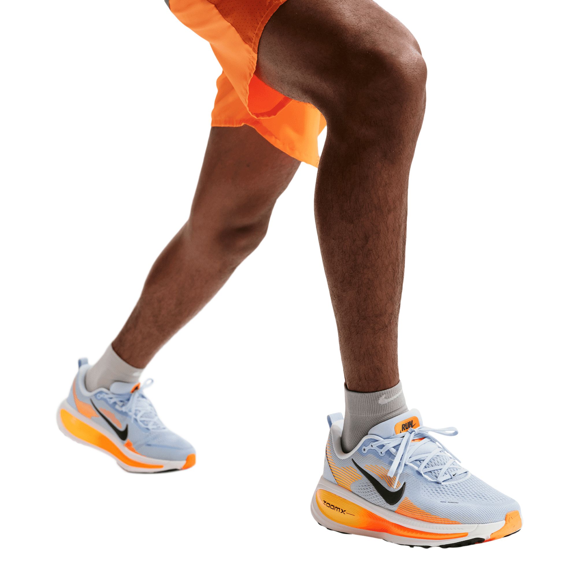 Nike Men's Air Zoom Vomero 18 Running Shoes