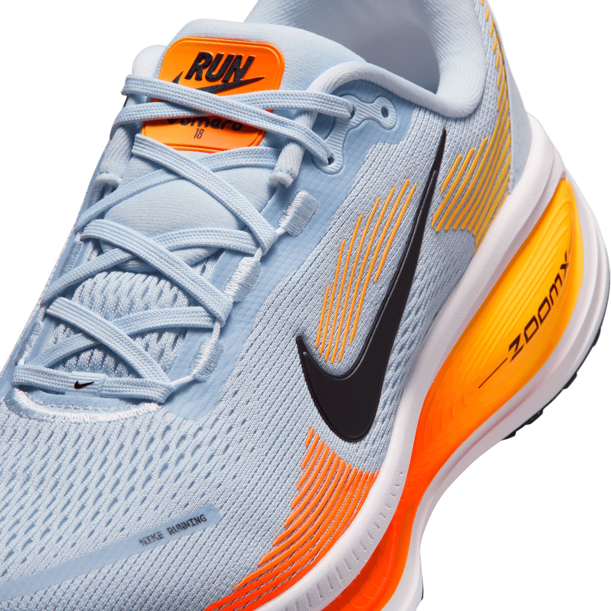 Nike Men's Air Zoom Vomero 18 Running Shoes