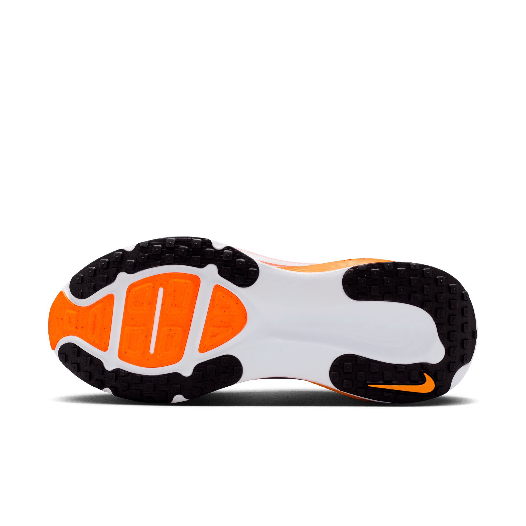 Nike Men's Air Zoom Vomero 18 Running Shoes