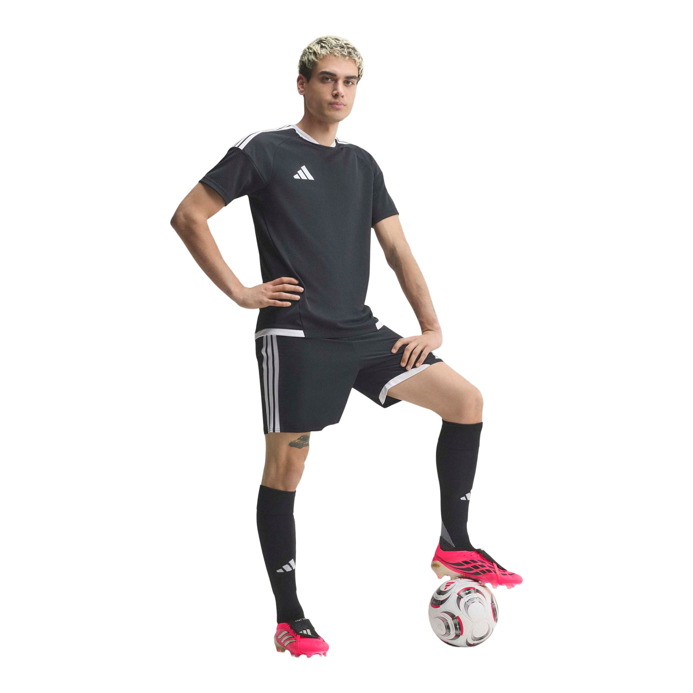 adidas Men's Predator Elite Football Firm Ground Cleats with Primeknit for Precision