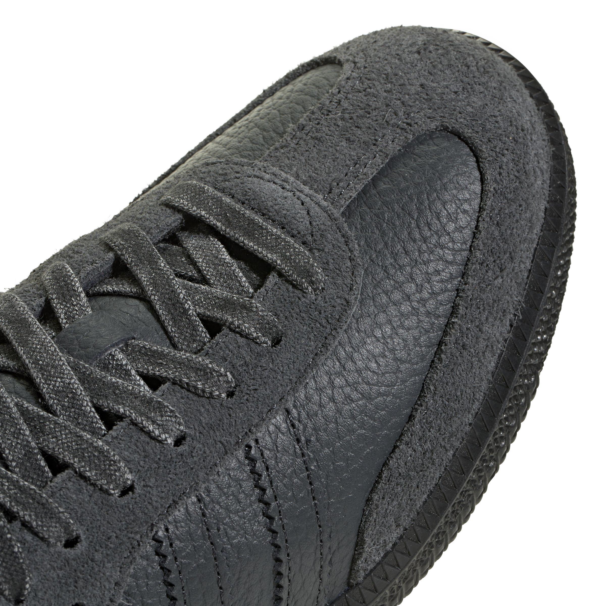 adidas Men's Original Samba Sneakers