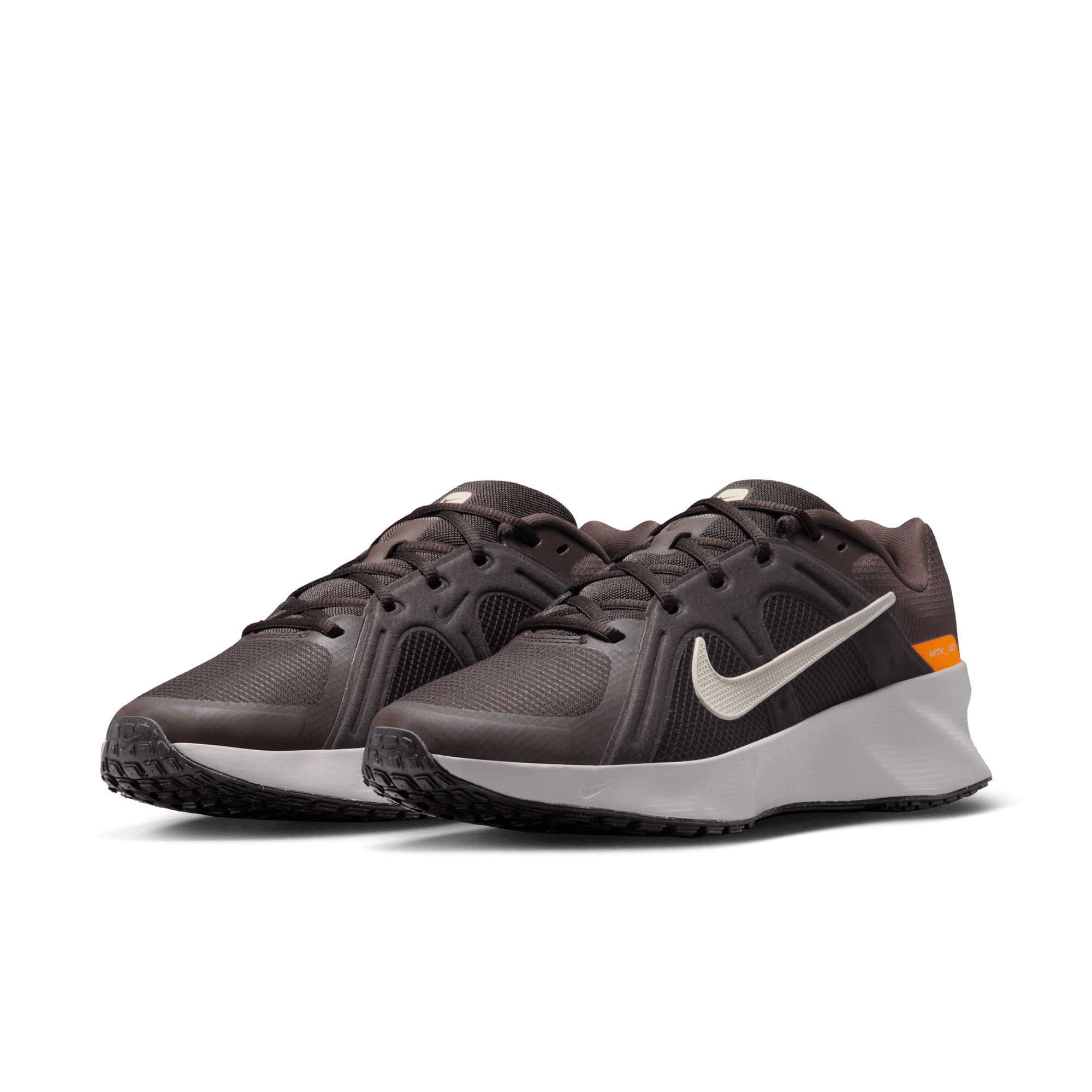 Nike Men's Metro Tek Durable Urban Footwear