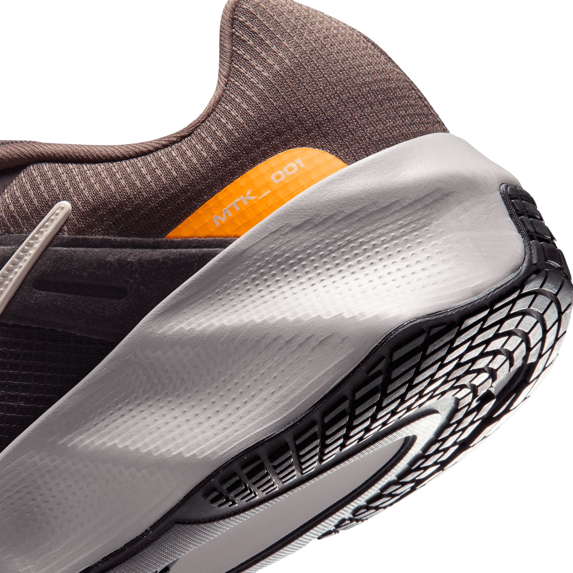 Nike Men's Metro Tek Durable Urban Footwear
