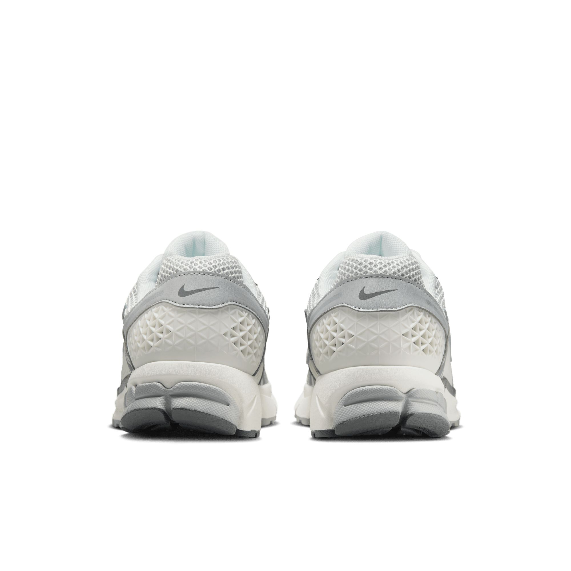 Nike Men's Zoom Vomero 5 Air Zoom Cushioned Shoes