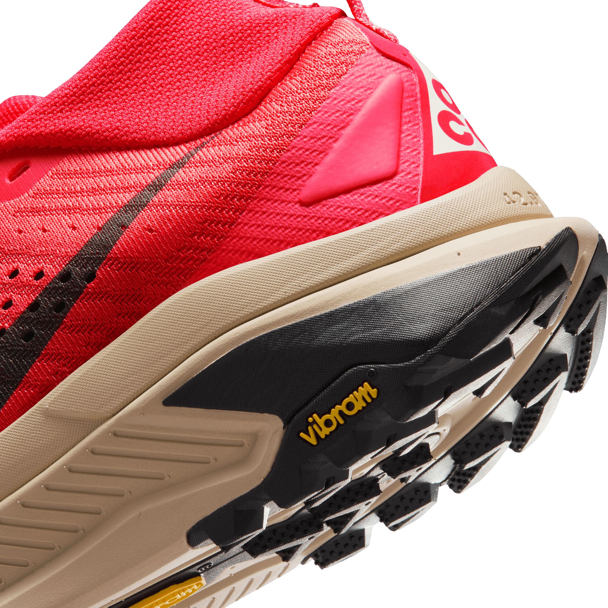 Nike Men's ACG Zegama Trail Running Shoes