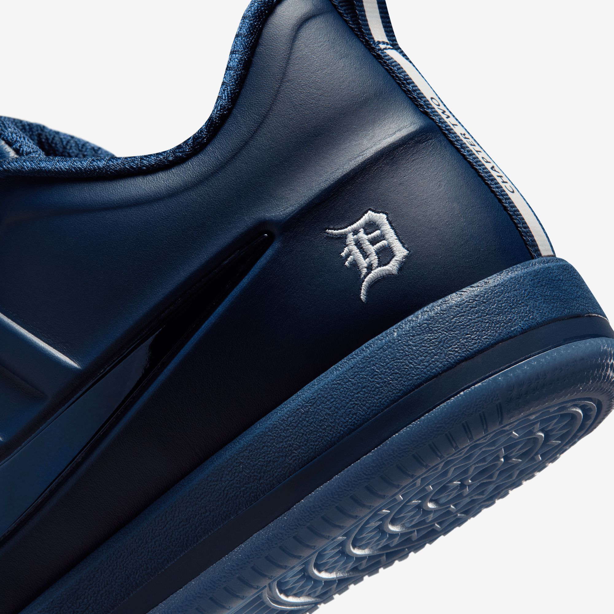 Nike Men's Book 2 Basketball Shoes