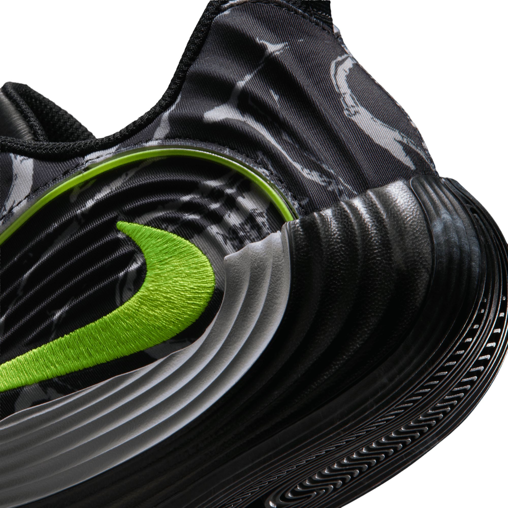 Nike Men's Giannis Immortality 5 Basketball Shoes