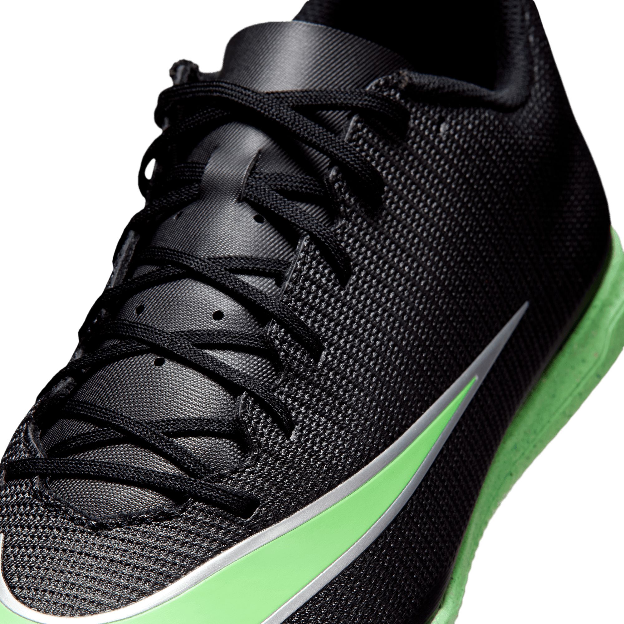 Nike Unisex Vapor 17 Club IC Indoor Soccer Shoes