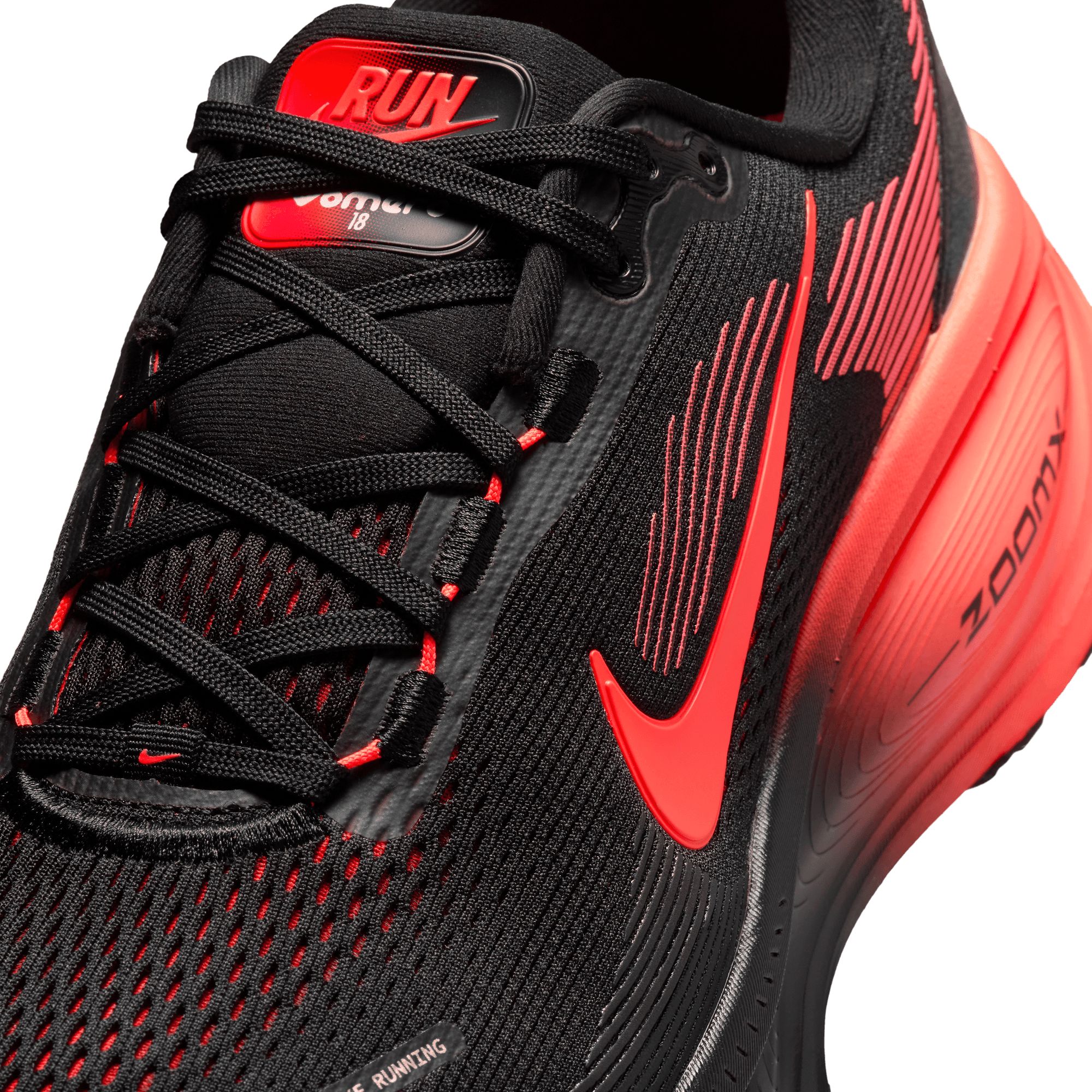 Nike Men's Air Zoom Vomero 18 Running Shoes
