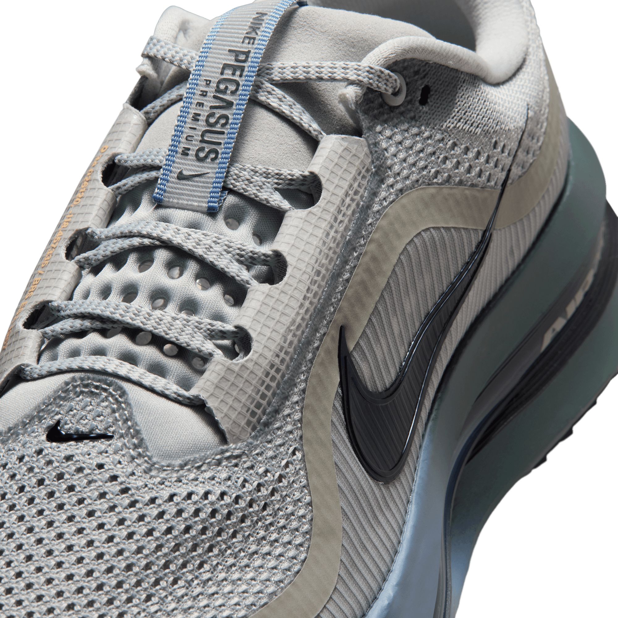 Nike Men's Pegasus Premium Running Shoes