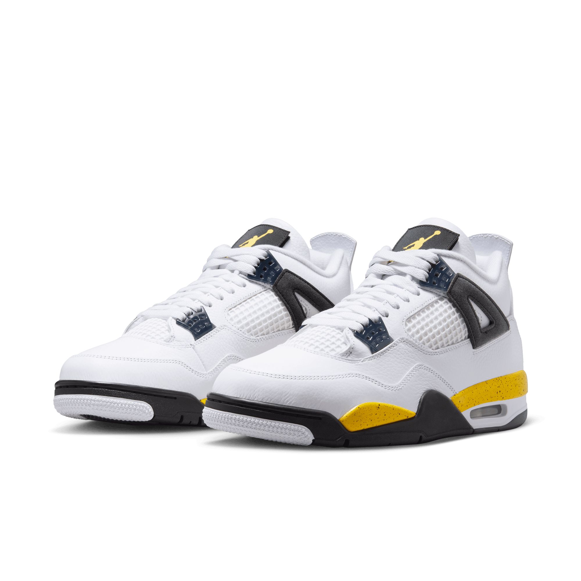 Nike Jordan Men’s Air Jordan 4 Retro Basketball Shoes