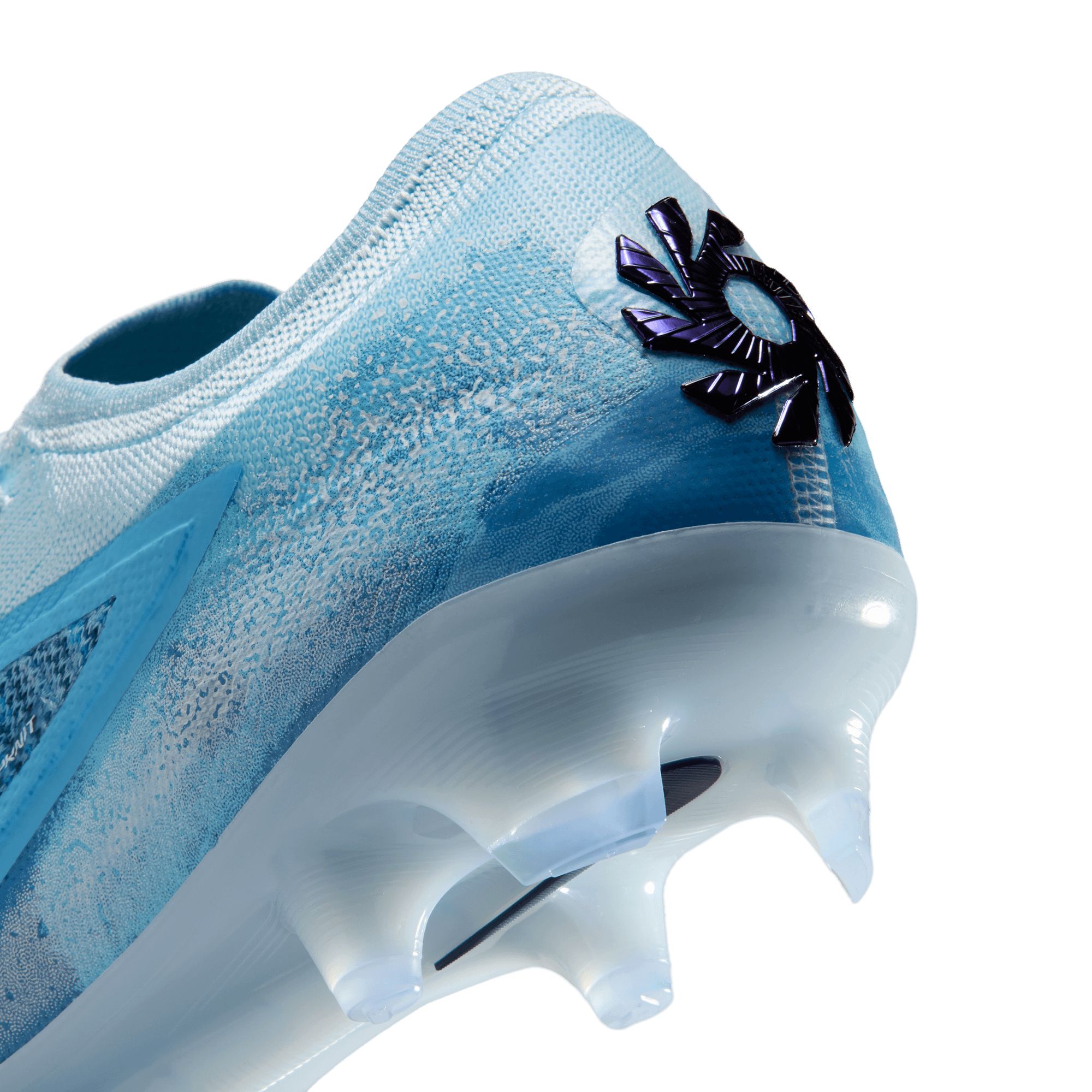 Nike Men’s Phantom 6 Low Elite Firm Ground Soccer Cleats for Natural Grass