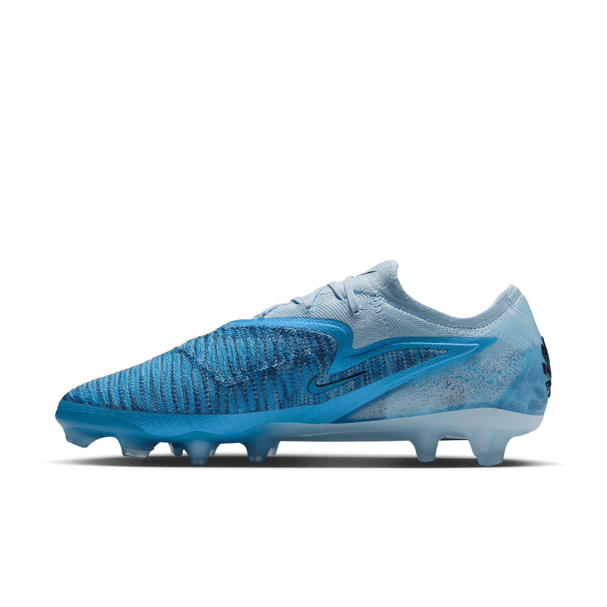 Nike Men’s Phantom 6 Low Elite Firm Ground Soccer Cleats for Natural Grass