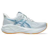 ASICS Men's NOVABLAST 5 Running Shoes Side_Right
