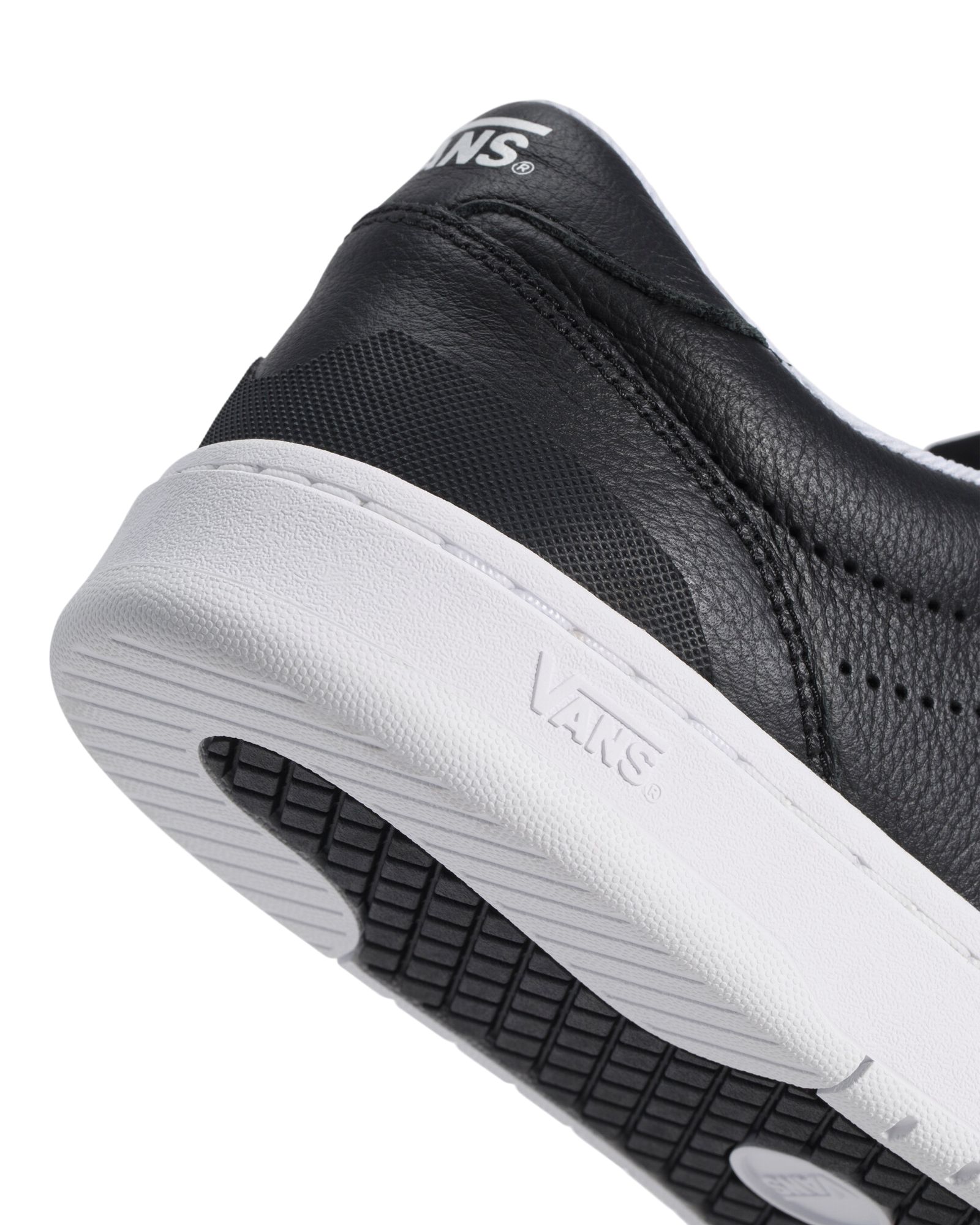 Vans Unisex Court Low Skate Shoes