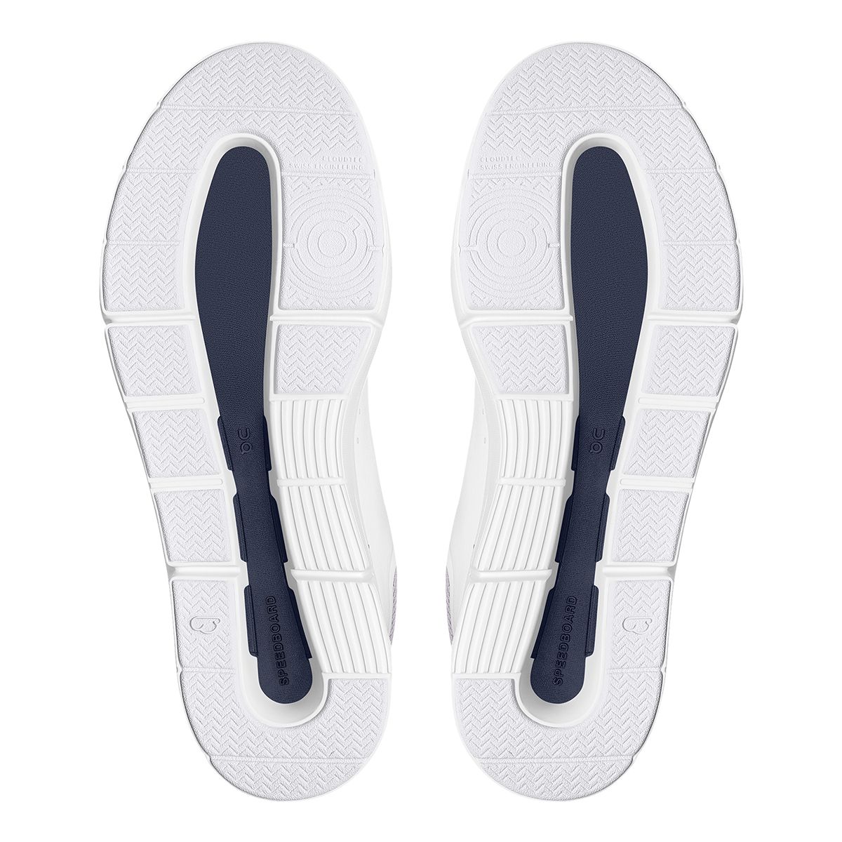 On Women's Roger Advantage Shoes