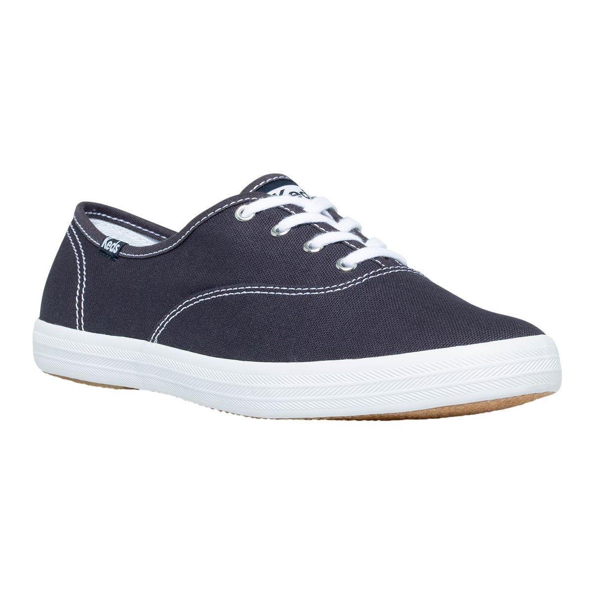 Wide sale canvas shoes