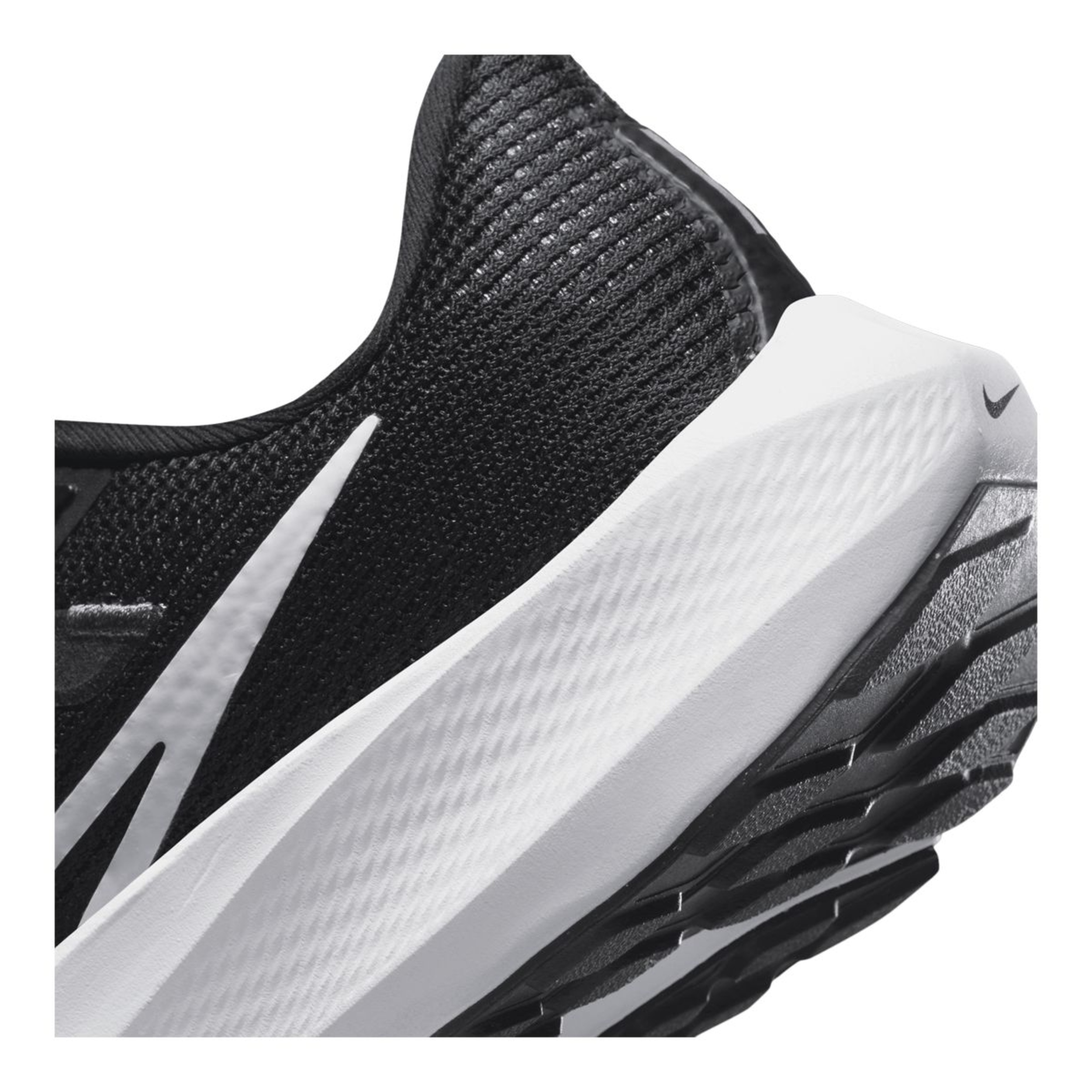 Nike Women's Air Zoom Pegasus 40 Running Shoes | Sportchek