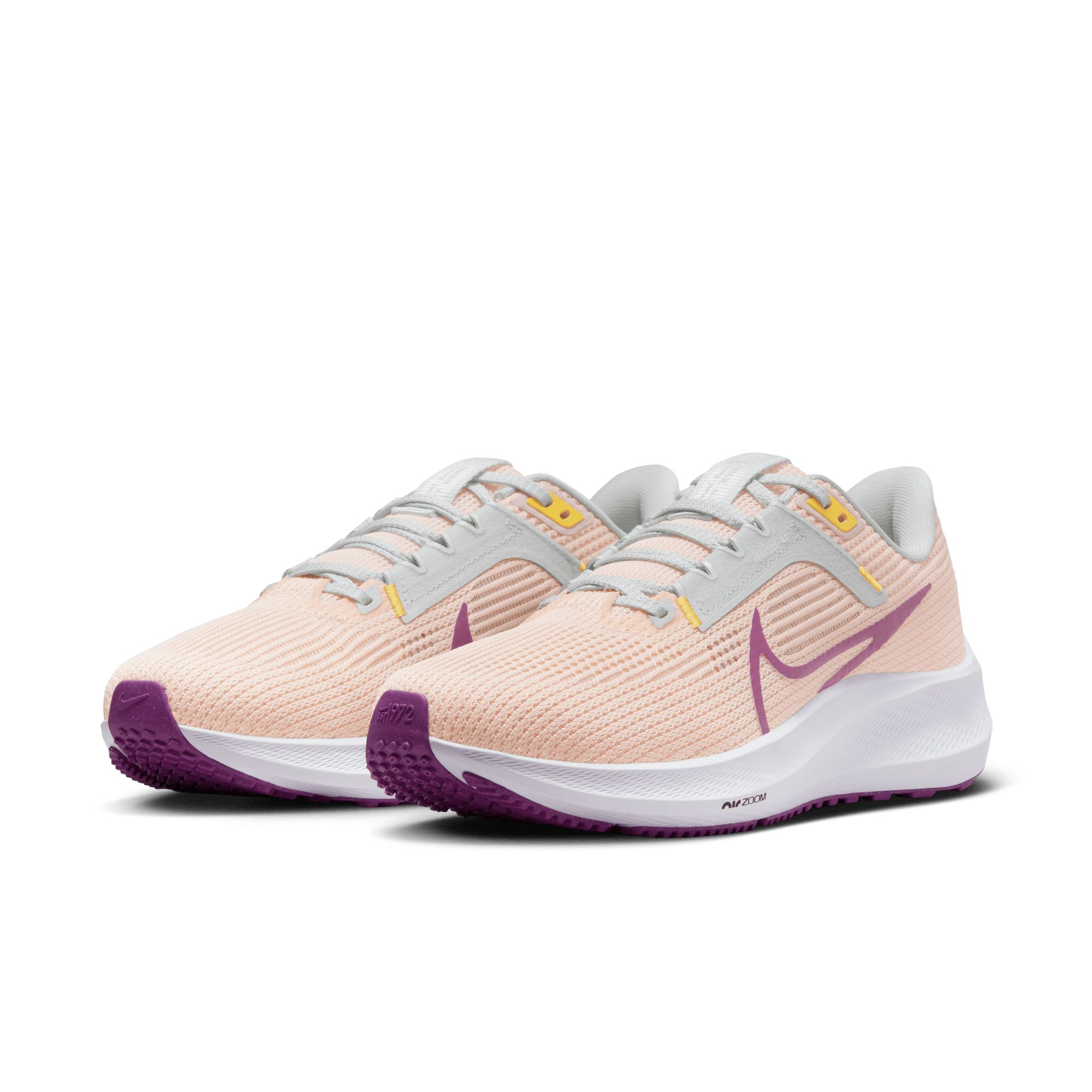Nike Women's Air Zoom Pegasus 40 Running Shoes