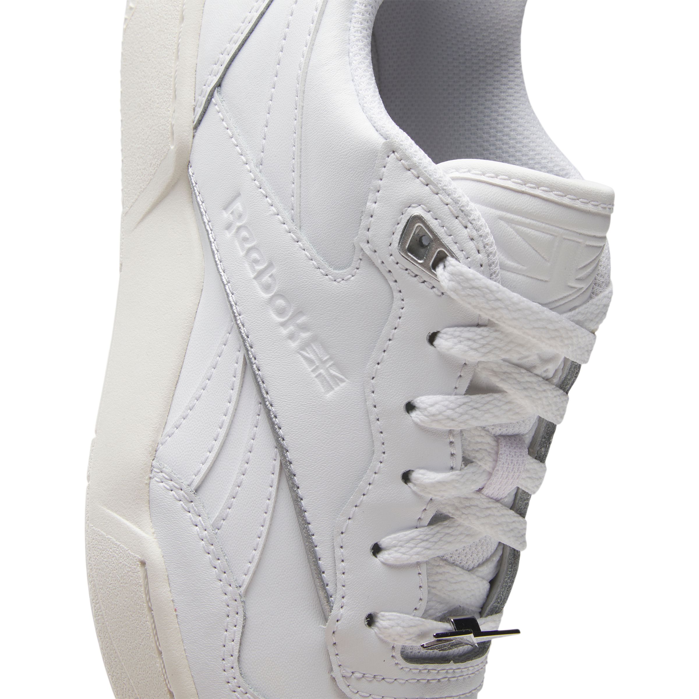 Reebok Women's  BB 4000 II Shoes