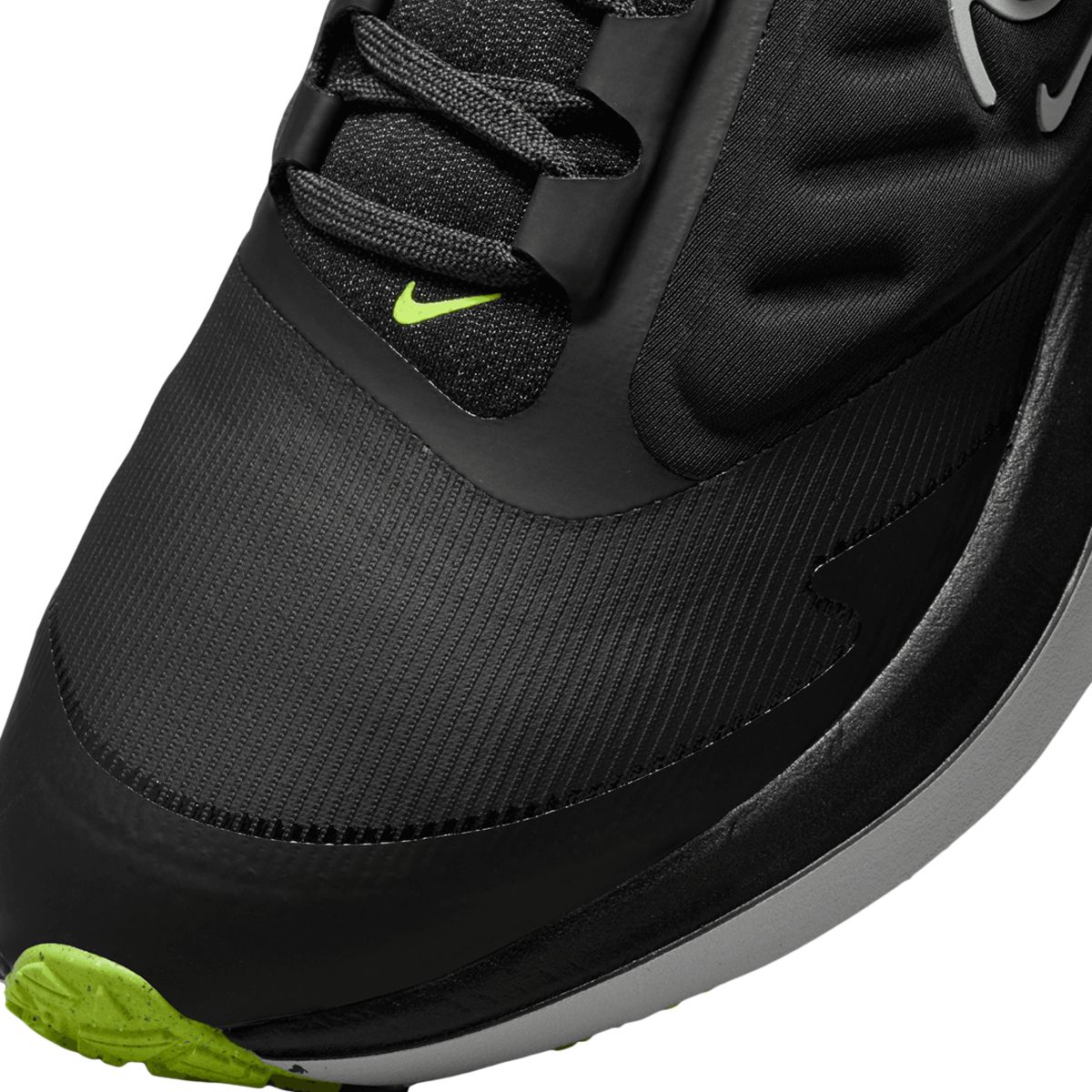 Nike Women's Air Winflo 9 Shield Running Shoes
