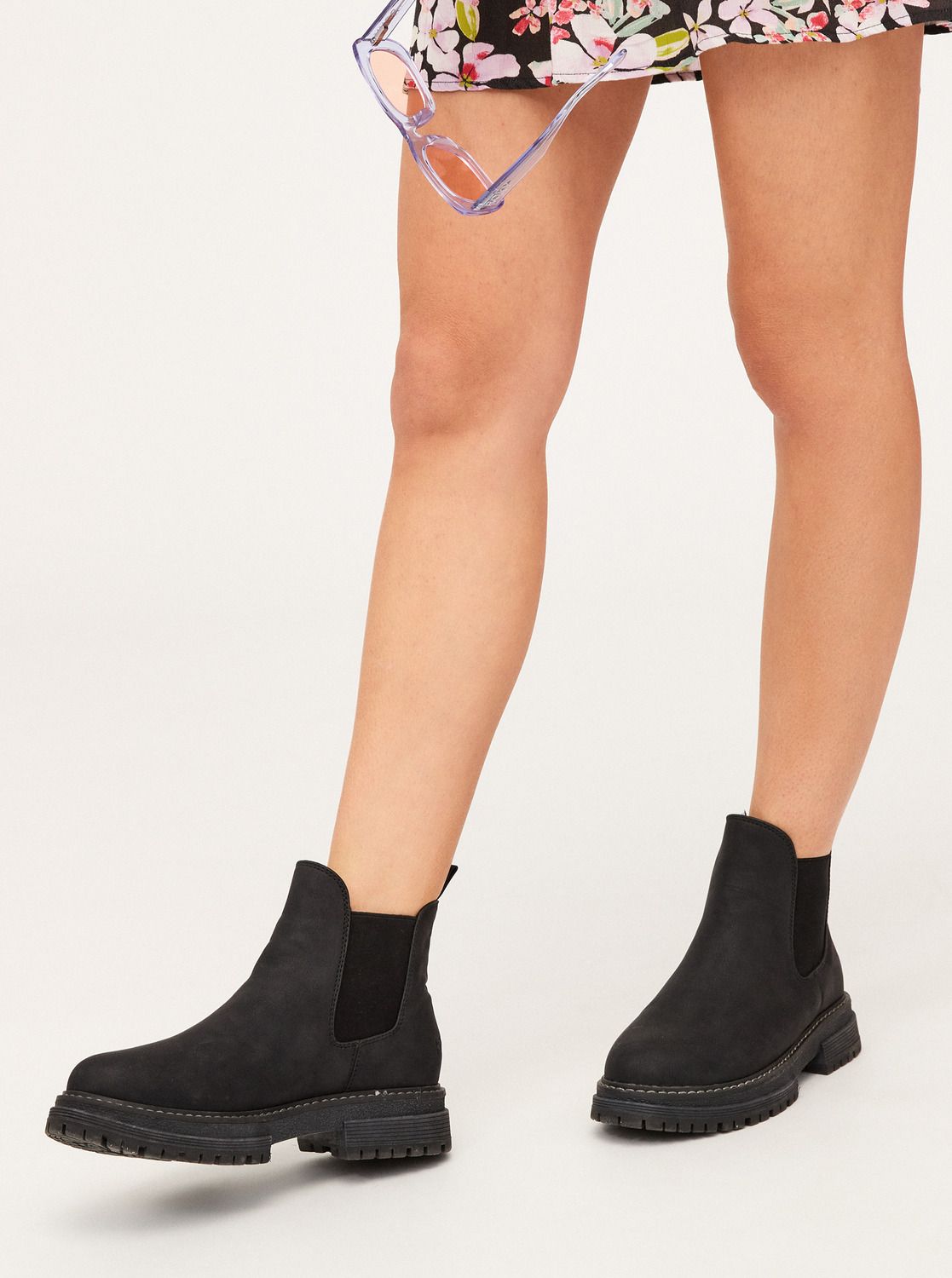 Roxy Women s Lorena Chelsea Boots SportChek