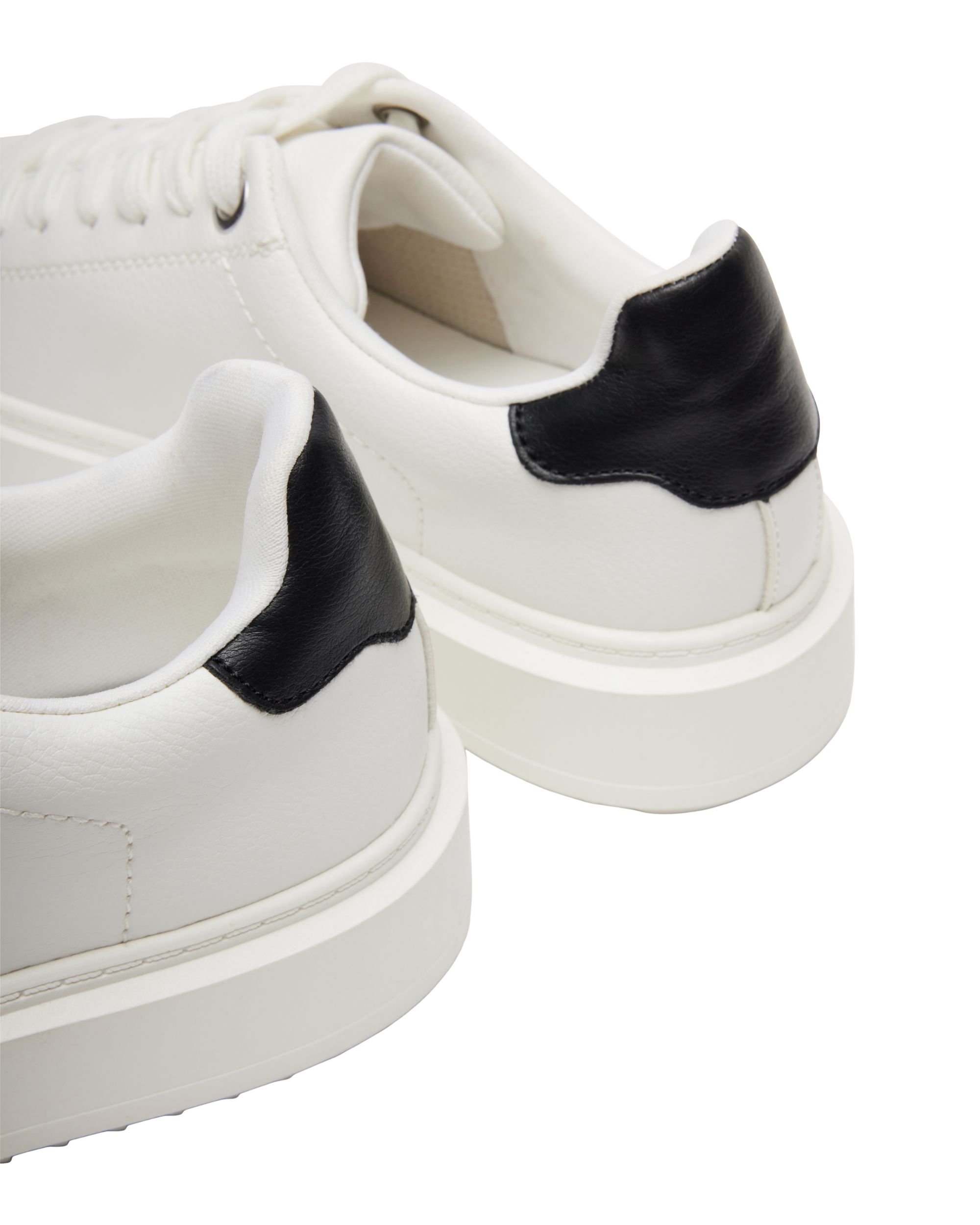 Steve Madden Women's Catcher Shoes