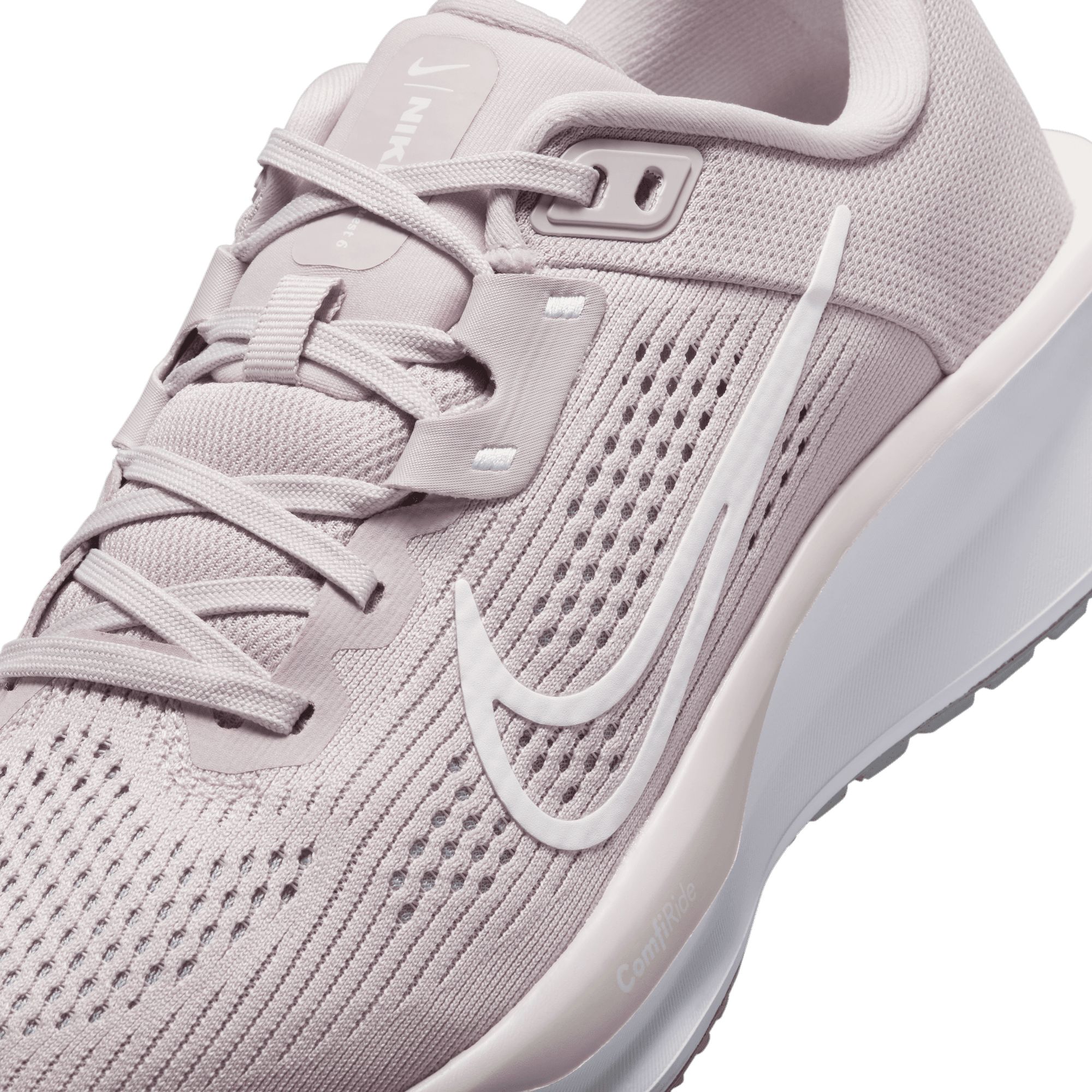 Nike Women's Quest 6 Running Shoes