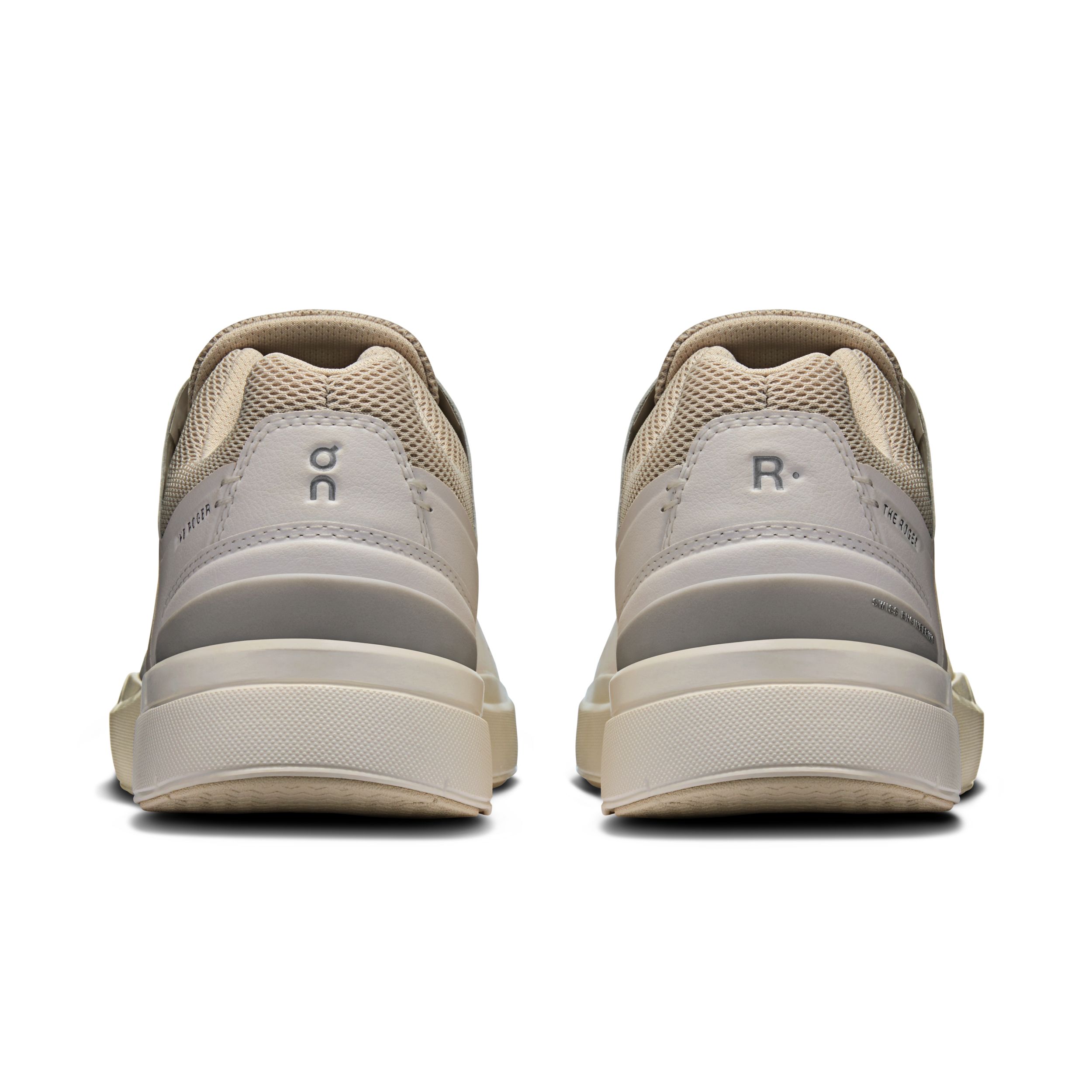 On Women's Roger Advantage Shoes