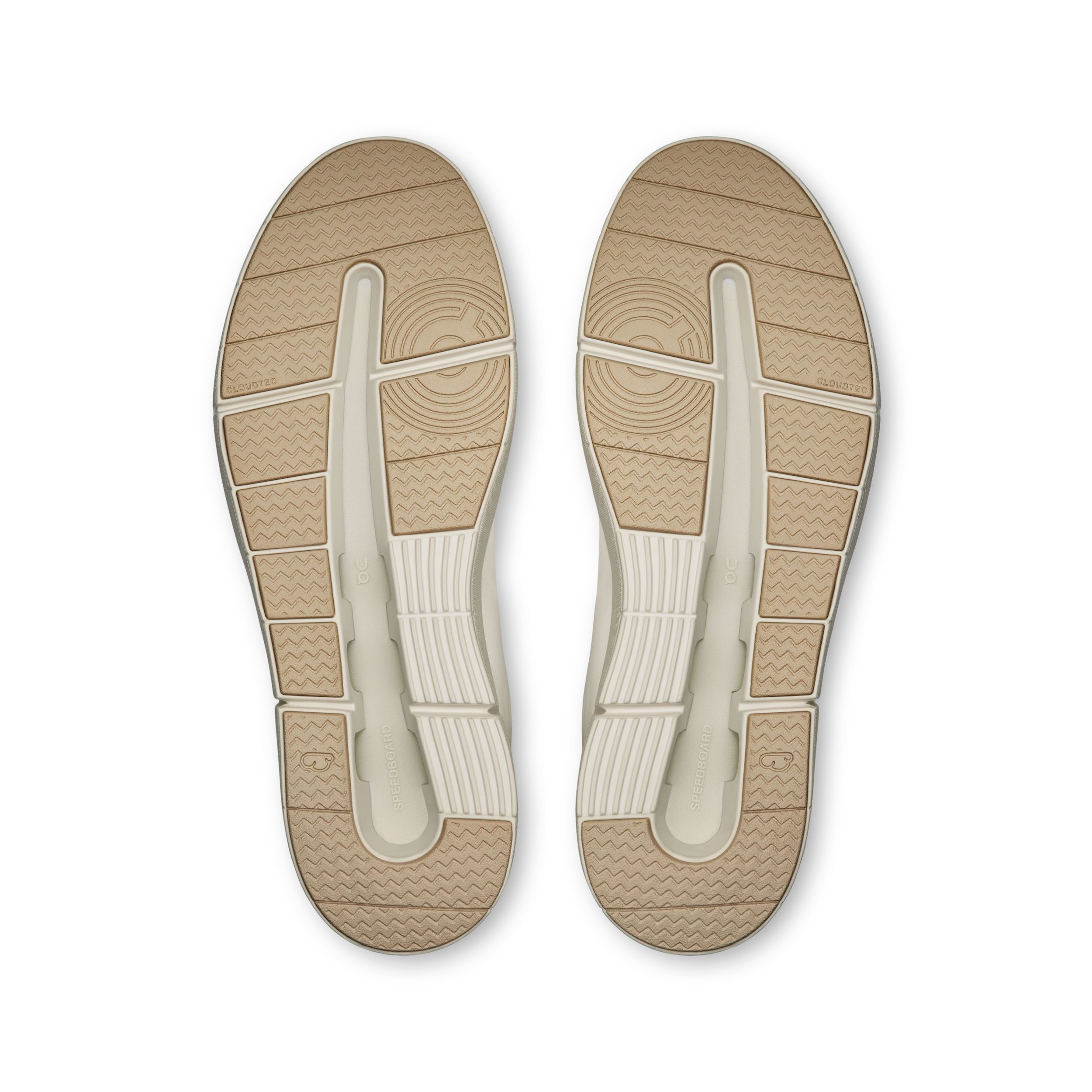 On Women's Roger Advantage Shoes