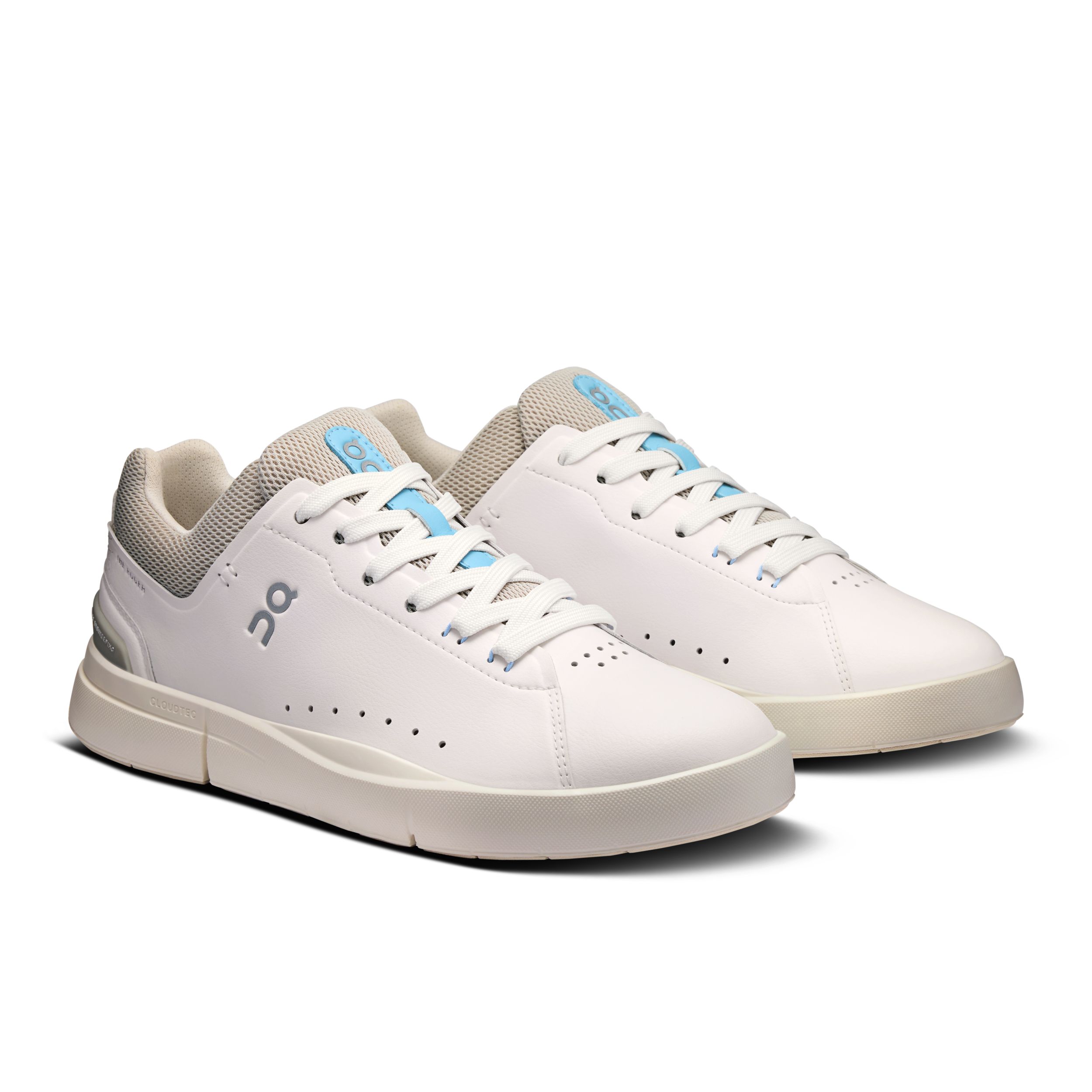 On Women's Roger Advantage Shoes